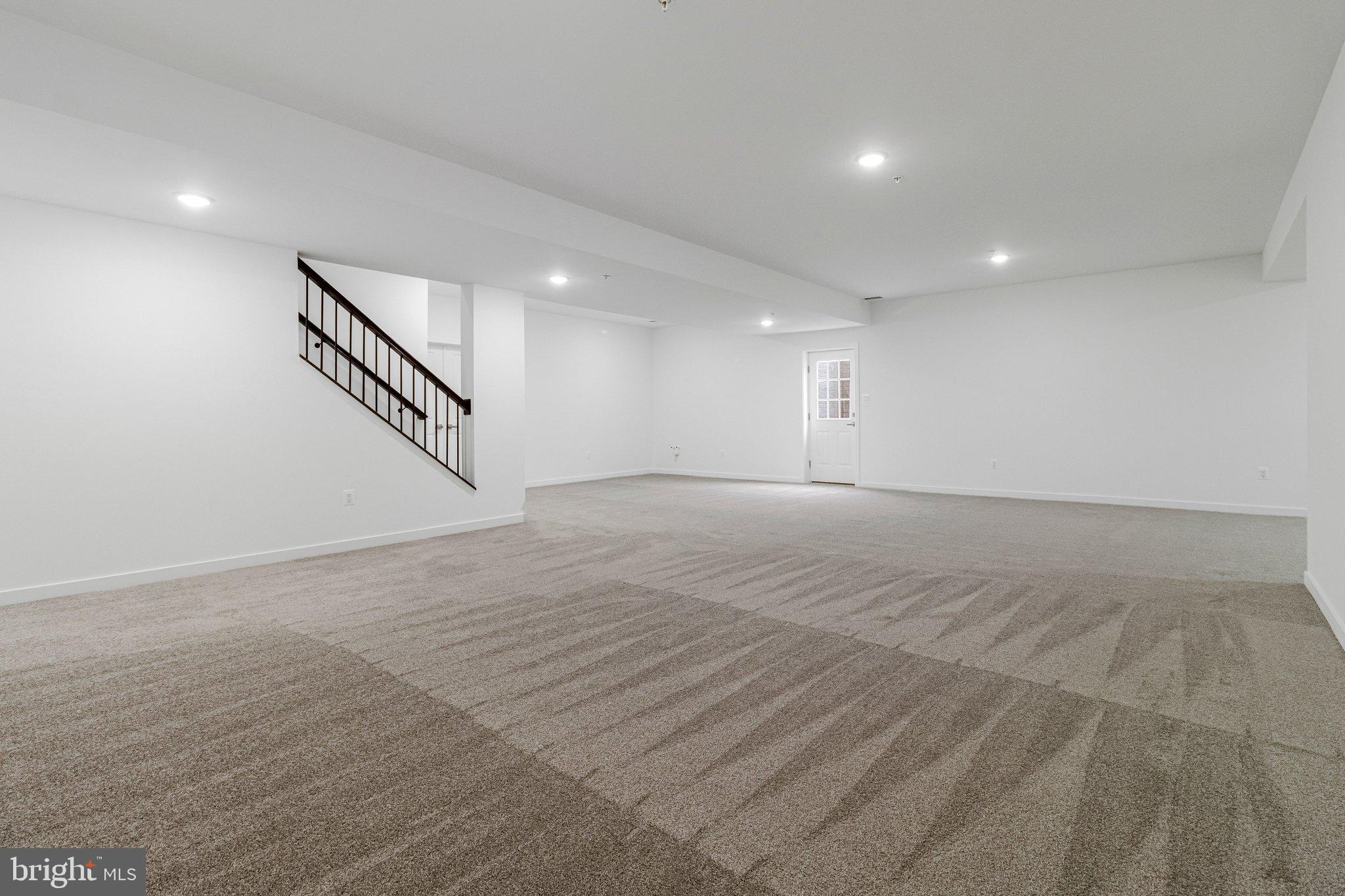 ST JAMES - Residential