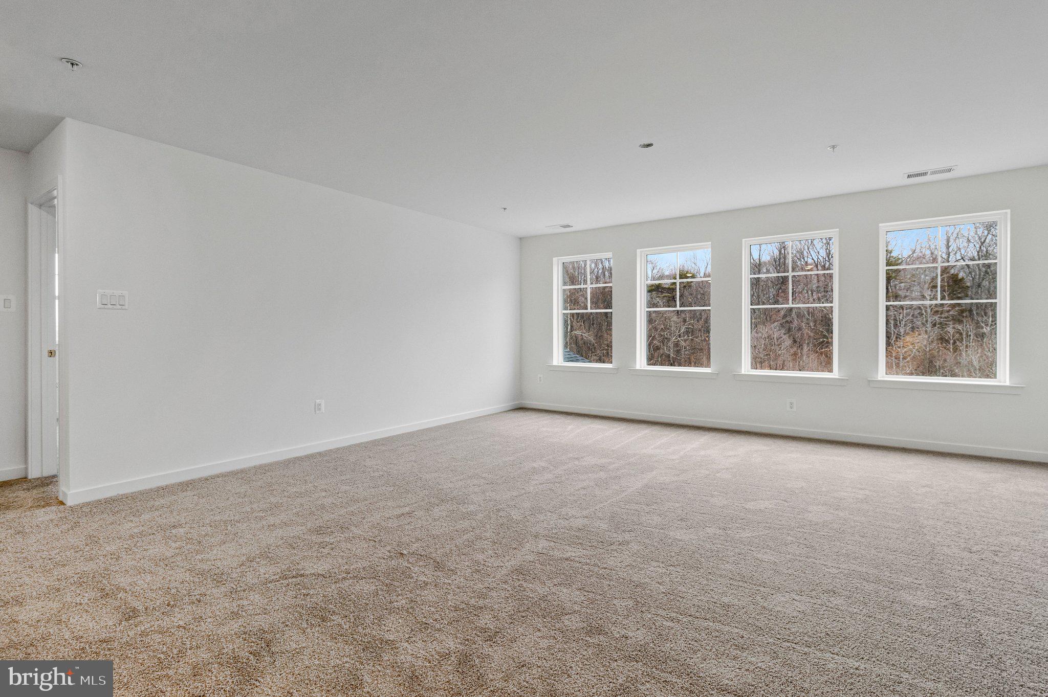 ST JAMES - Residential