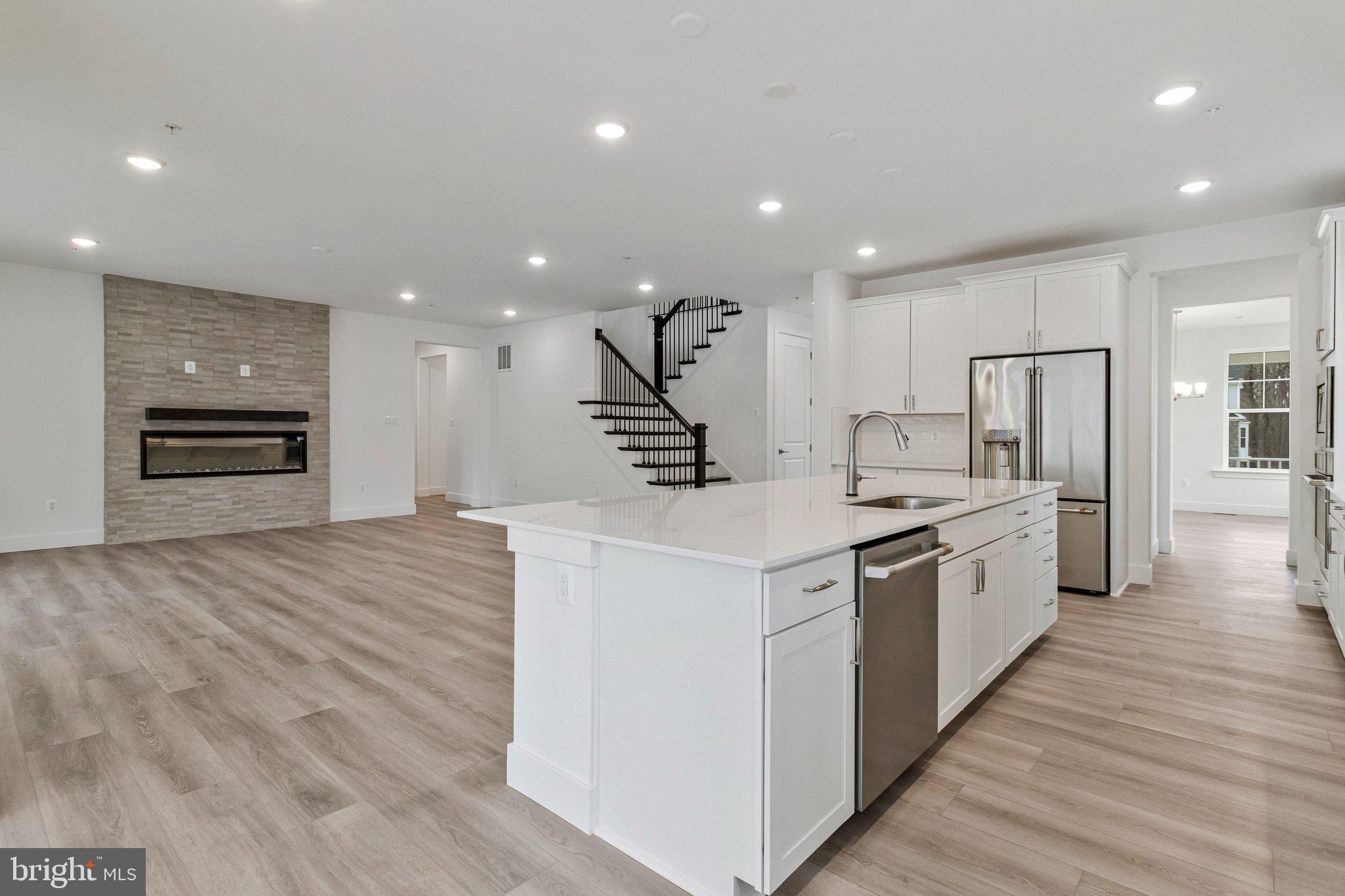 ST JAMES - Residential