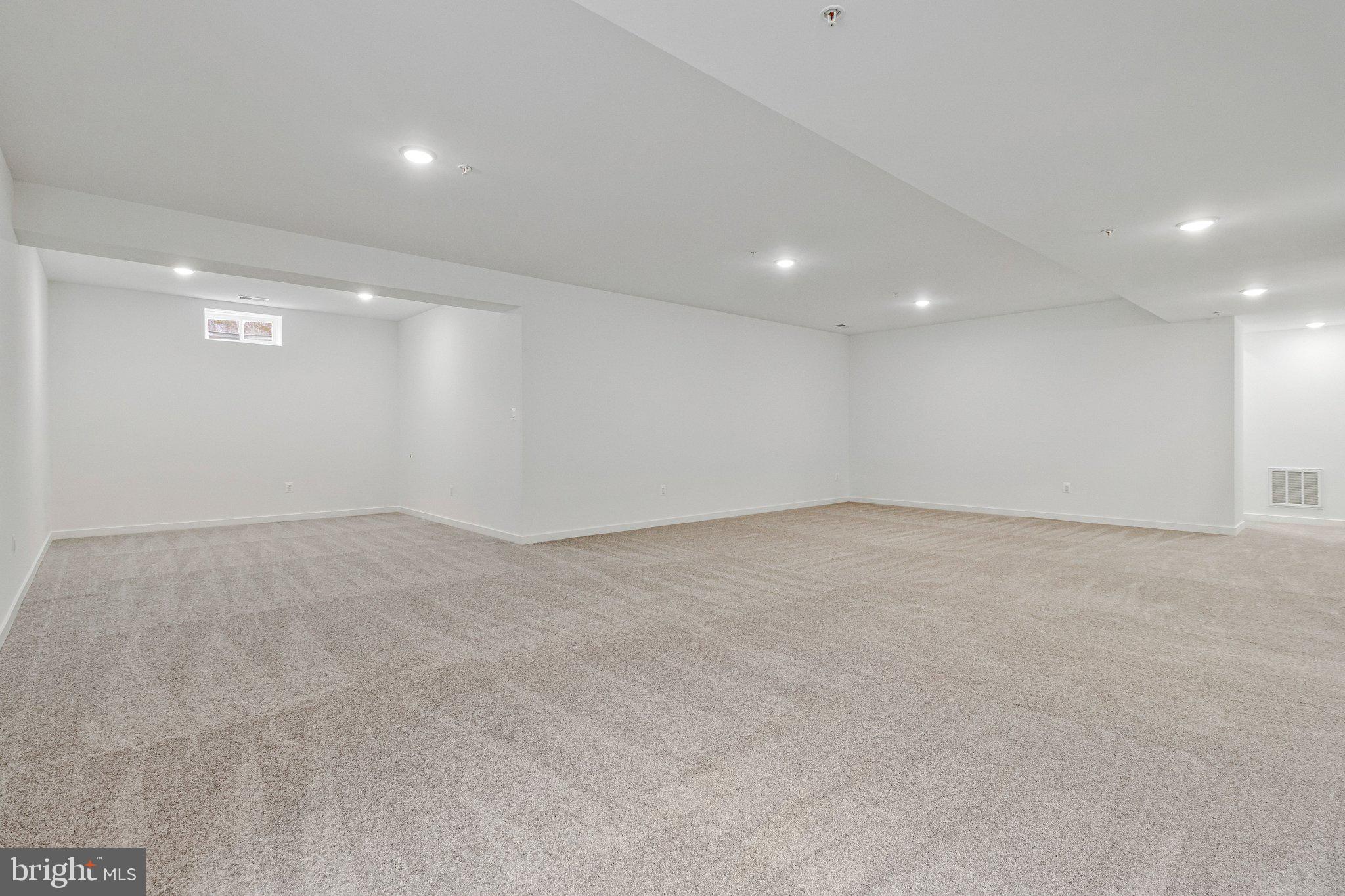 ST JAMES - Residential