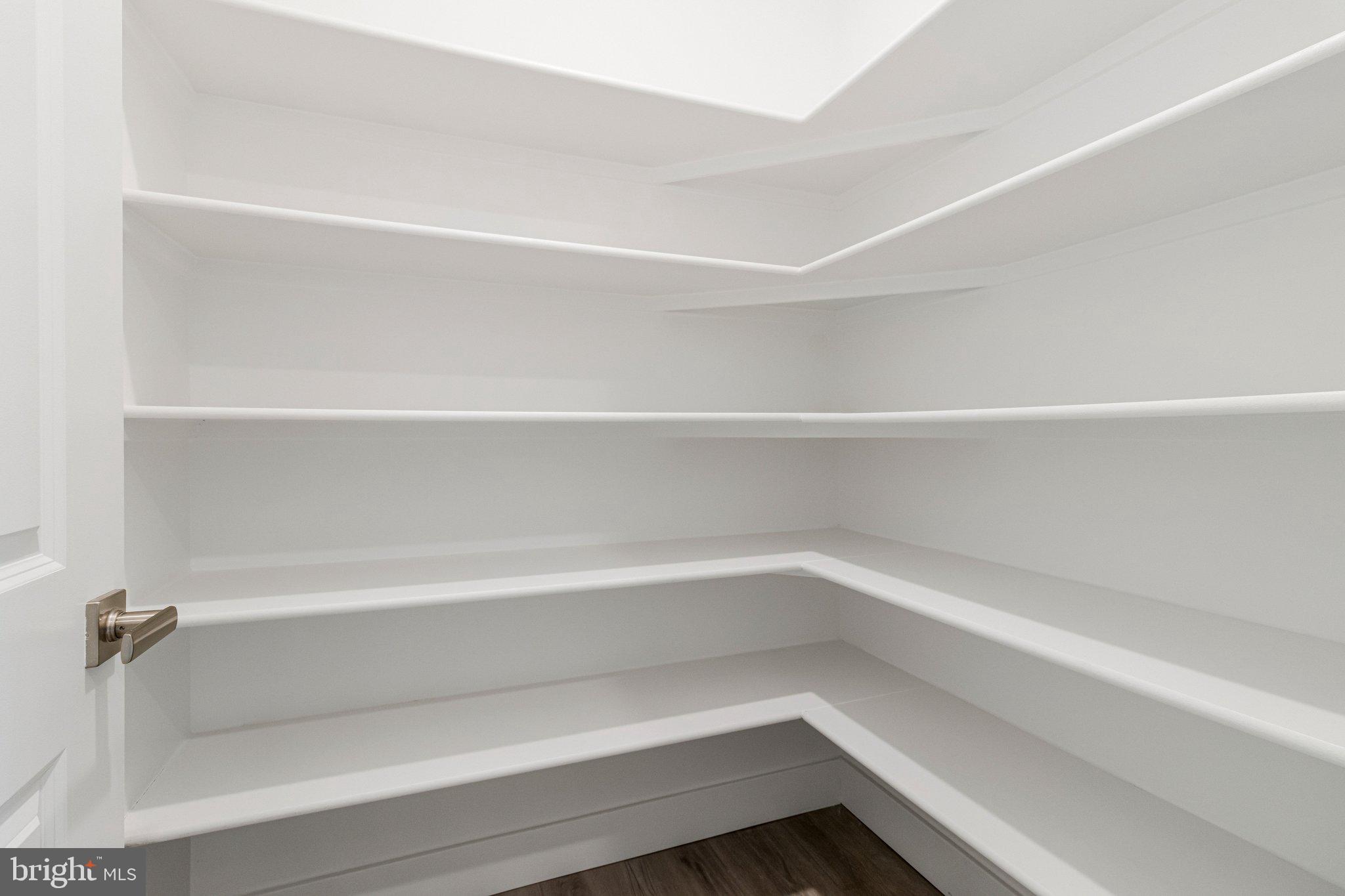 ST JAMES - Residential