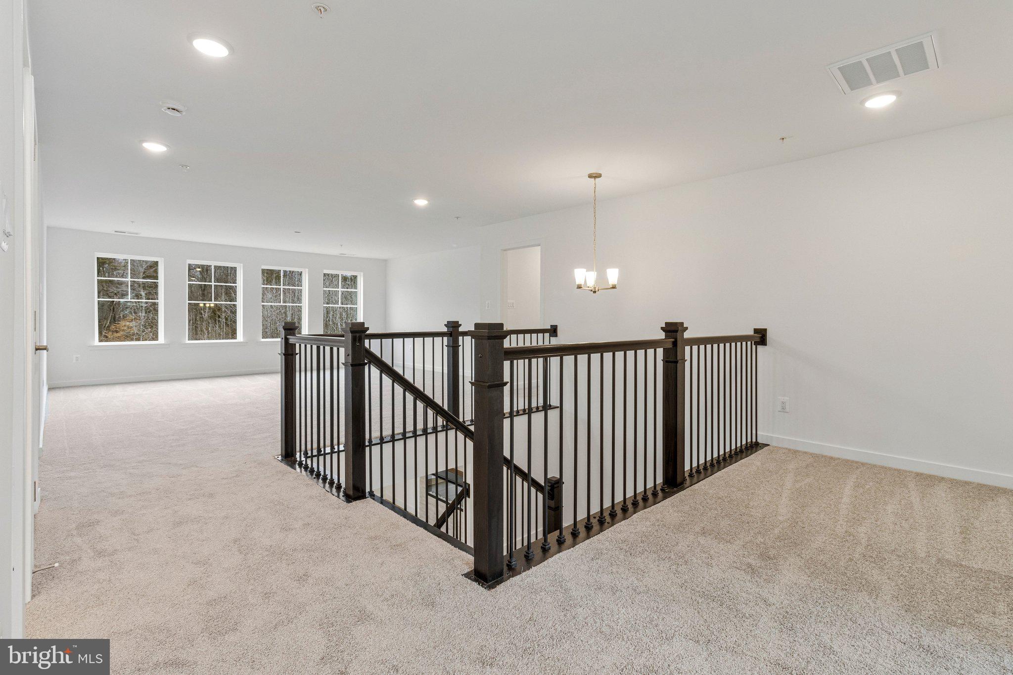 ST JAMES - Residential