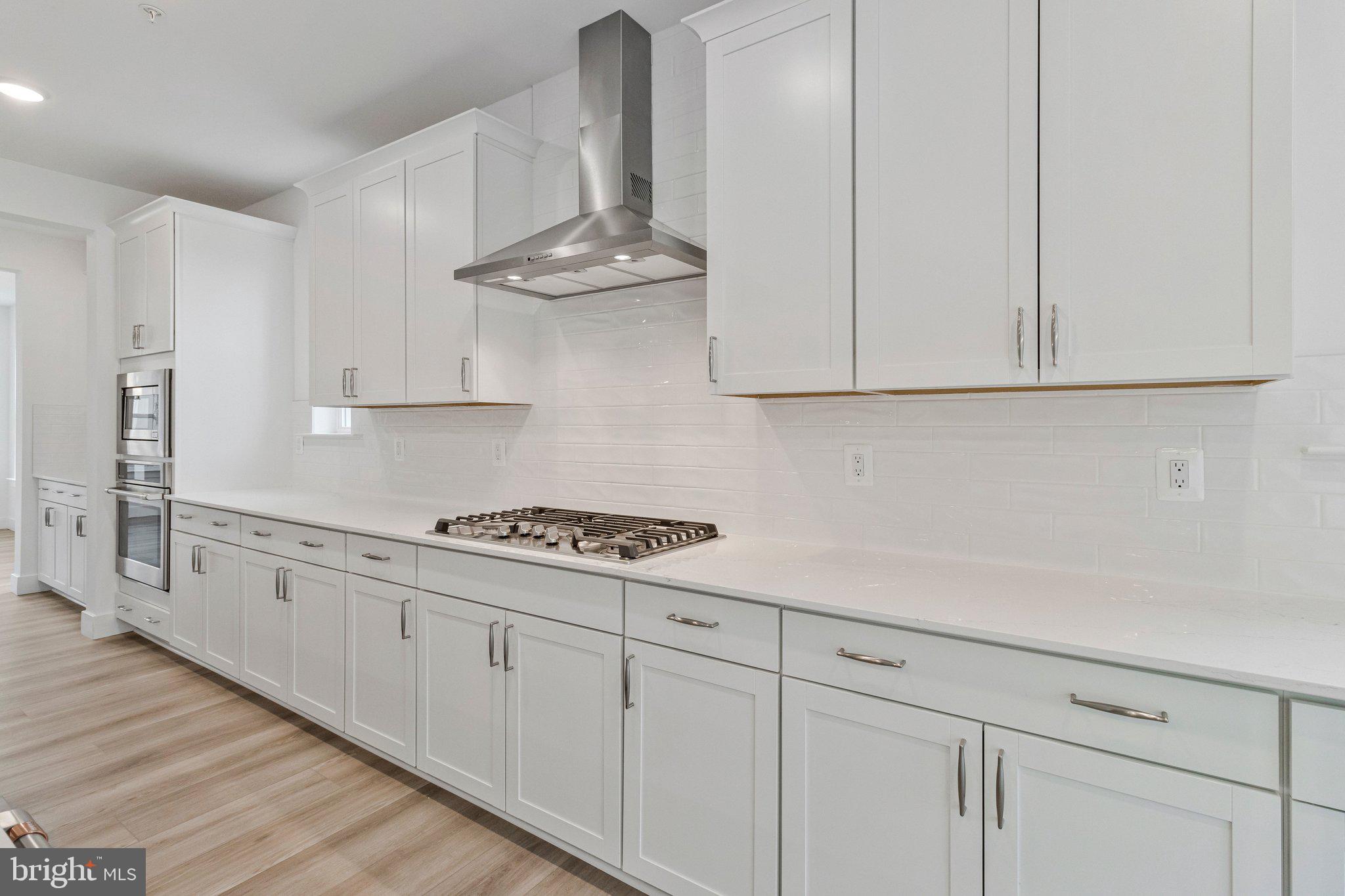 ST JAMES - Residential