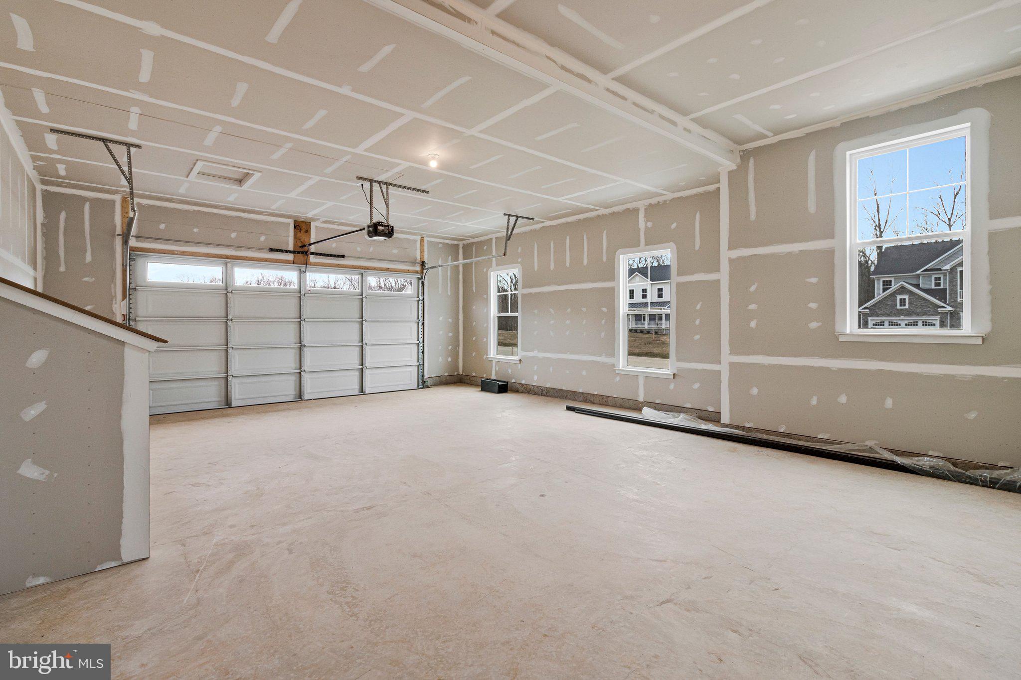 ST JAMES - Residential