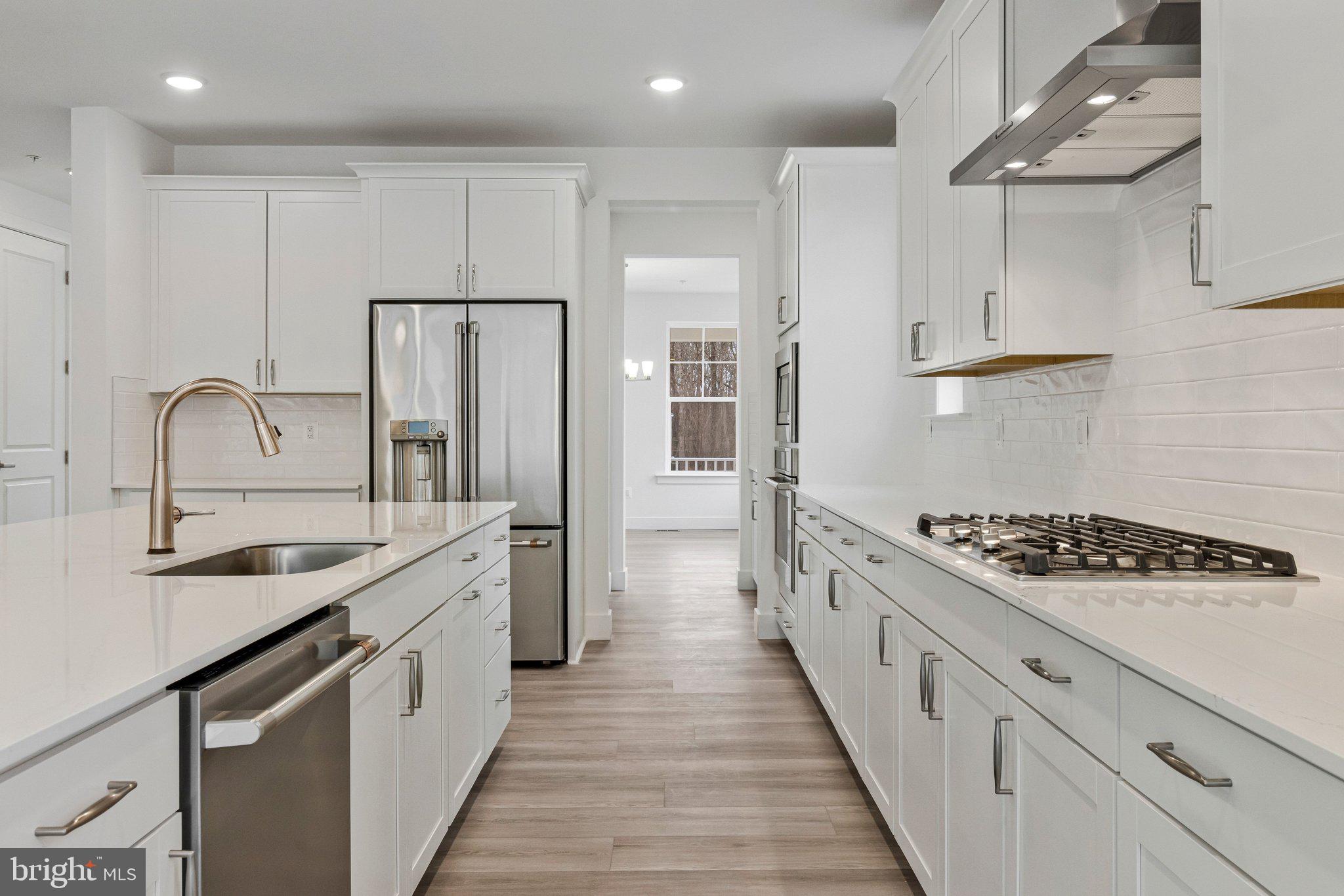 ST JAMES - Residential