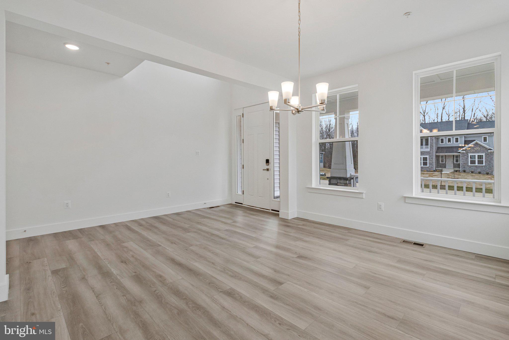 ST JAMES - Residential