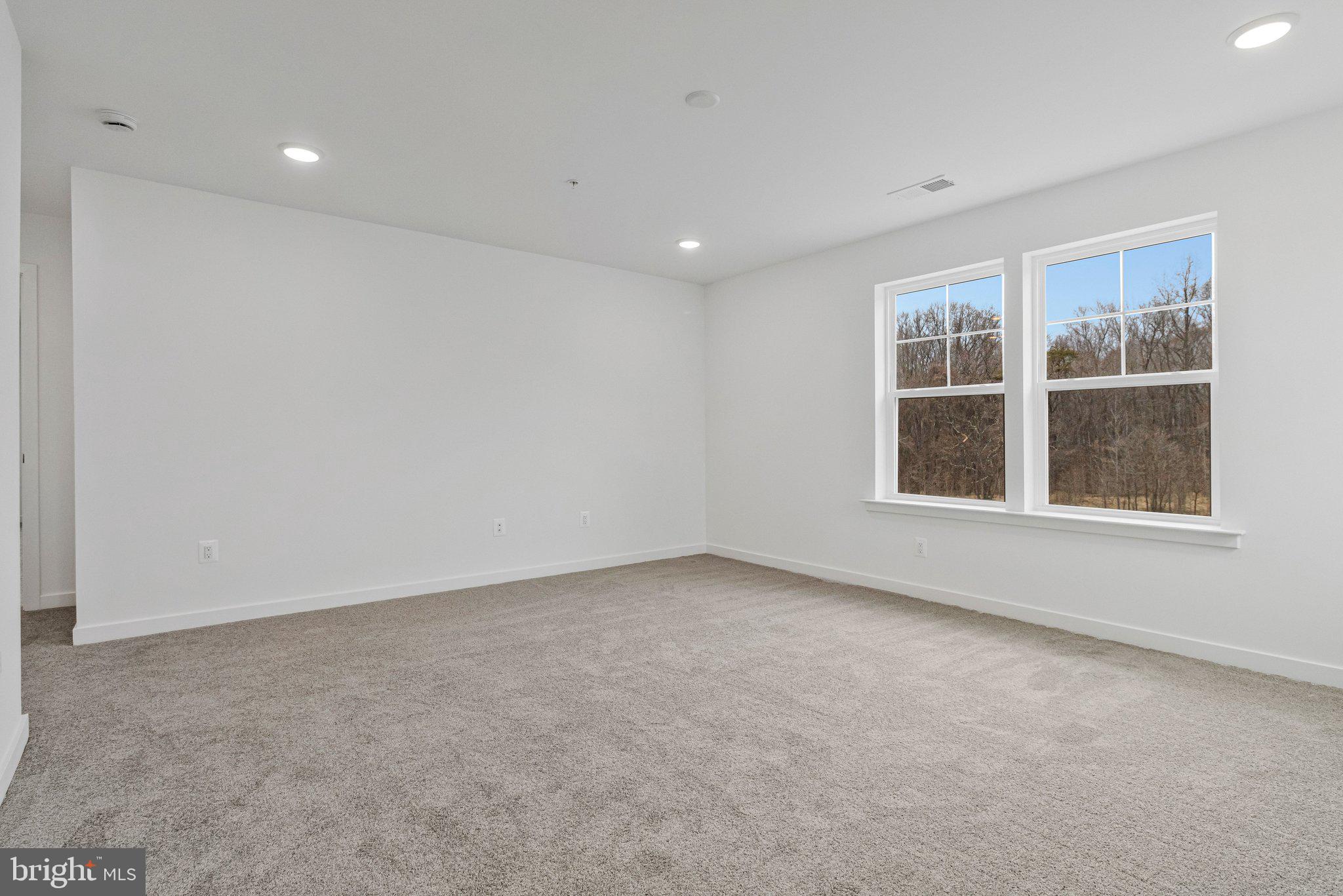 ST JAMES - Residential