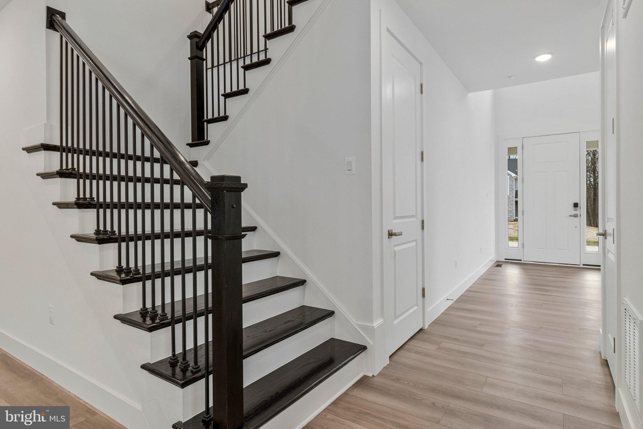 ST JAMES - Residential