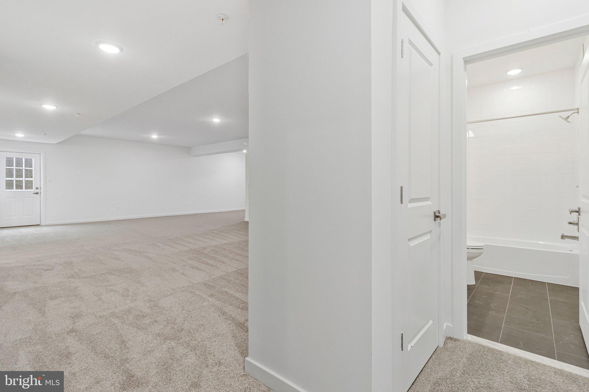 ST JAMES - Residential