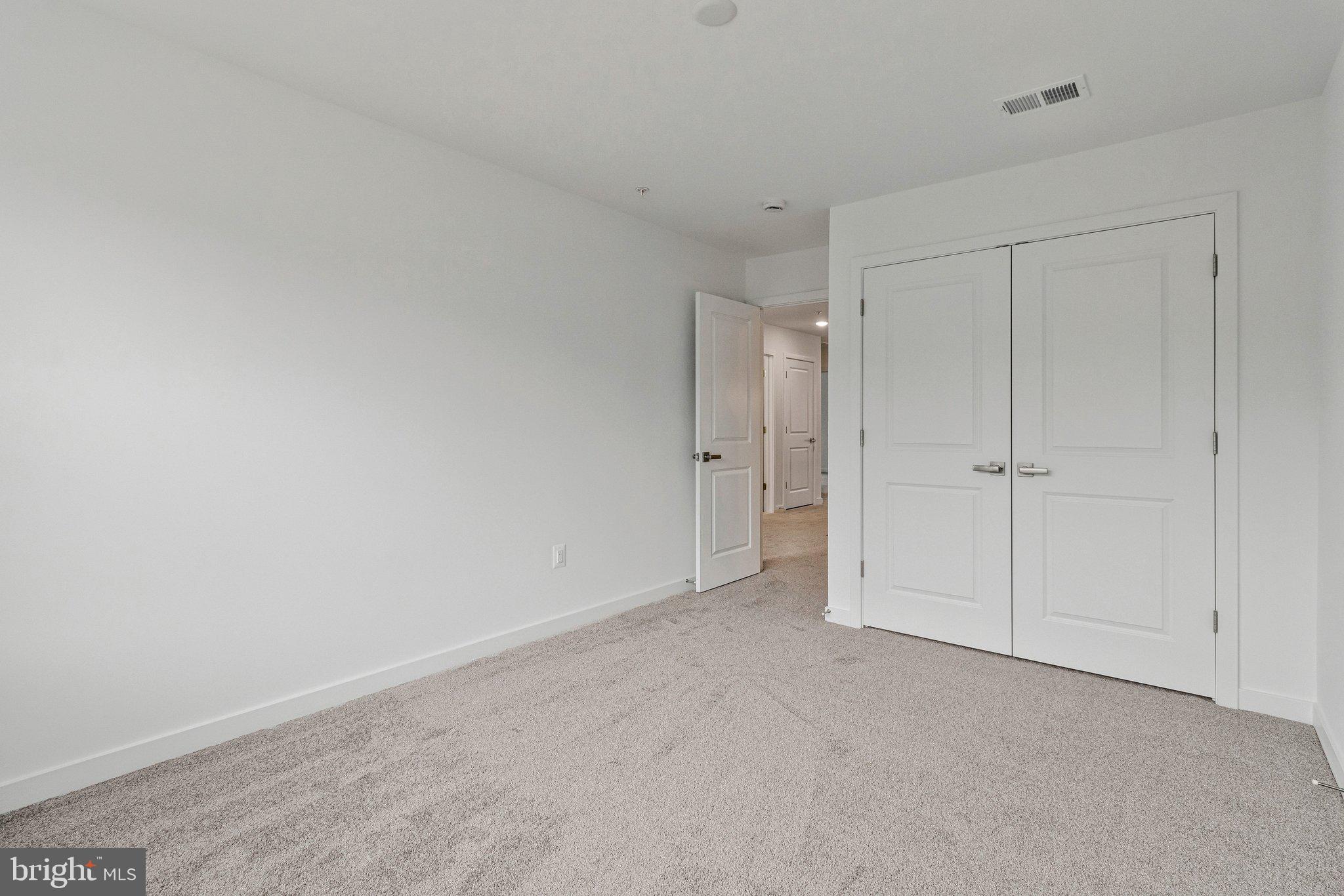 ST JAMES - Residential