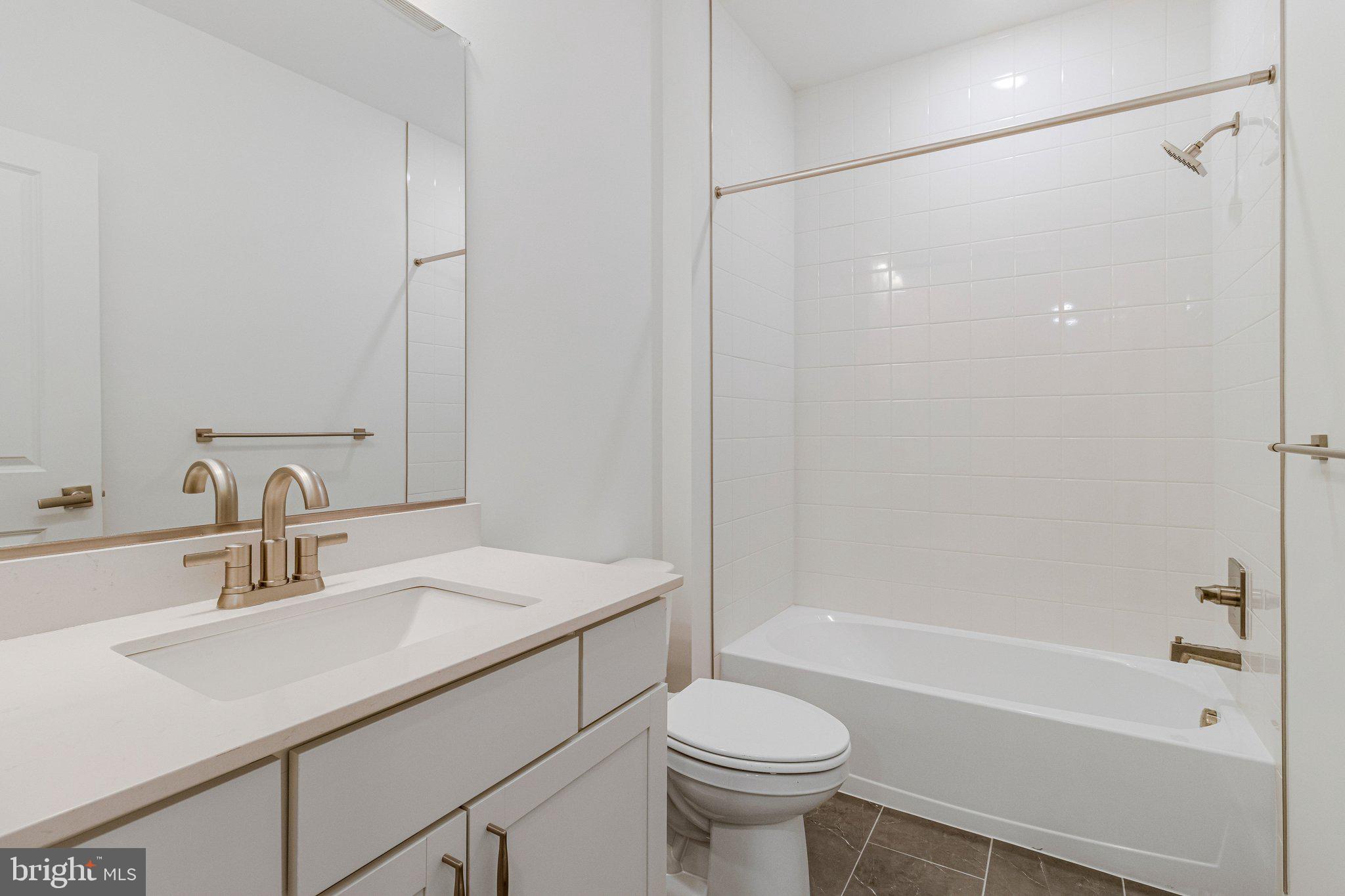 ST JAMES - Residential