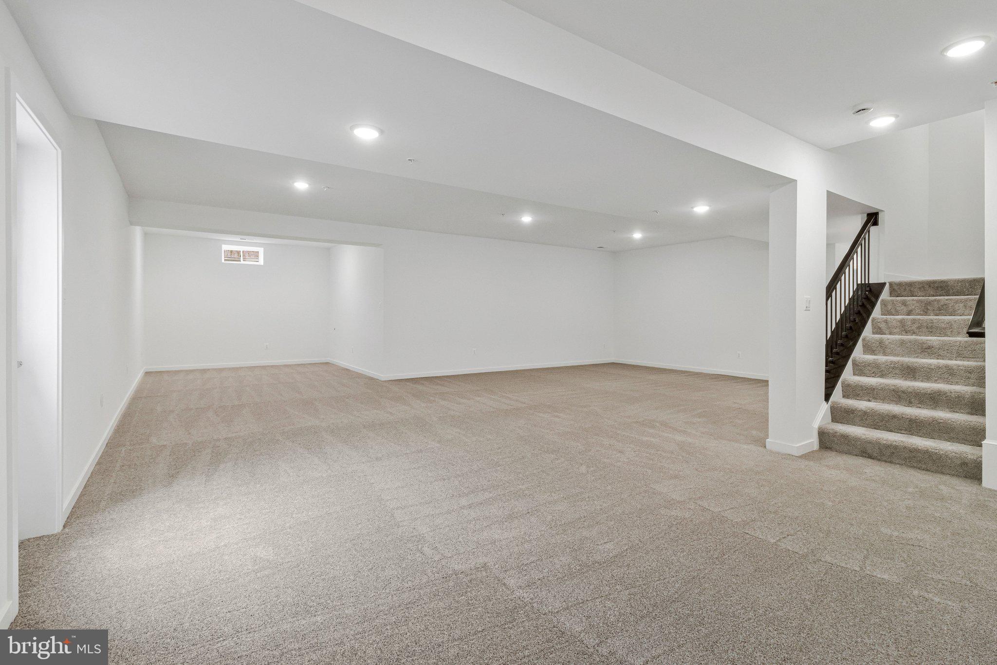 ST JAMES - Residential