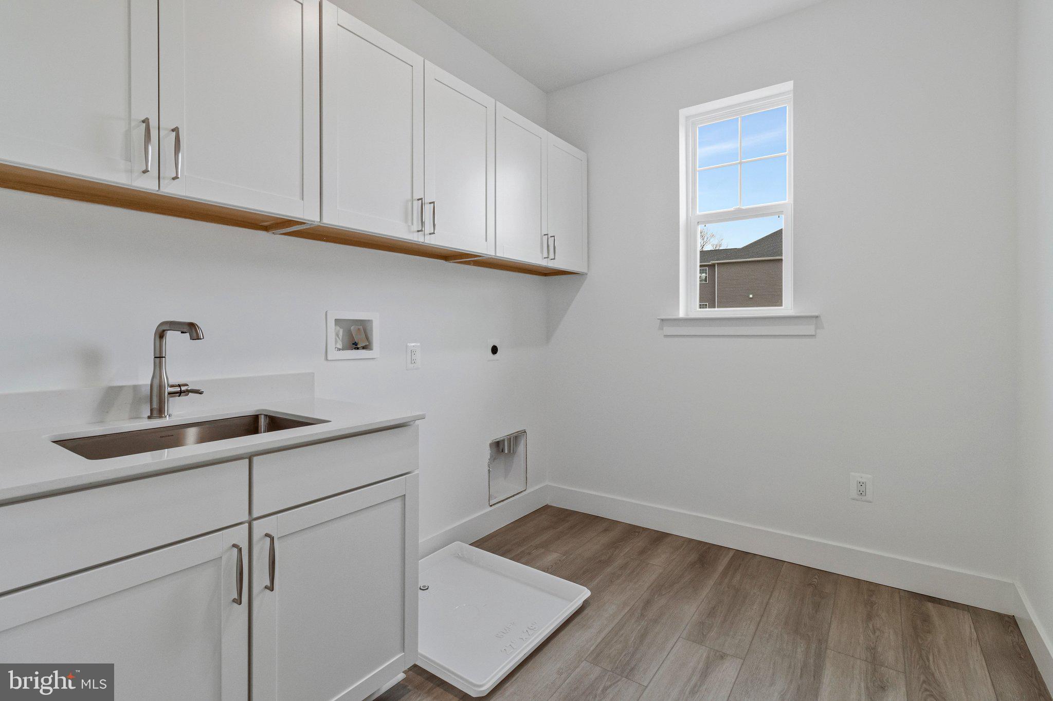 ST JAMES - Residential