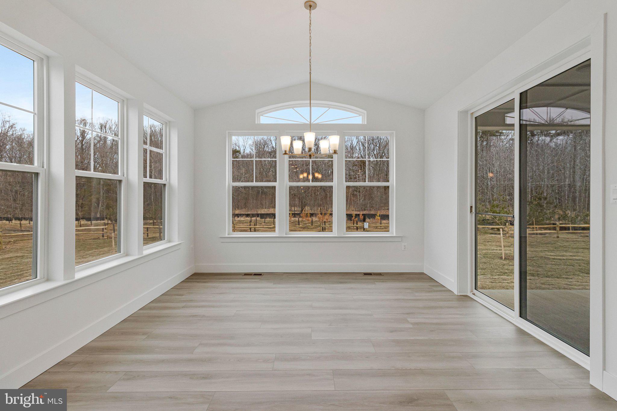 ST JAMES - Residential