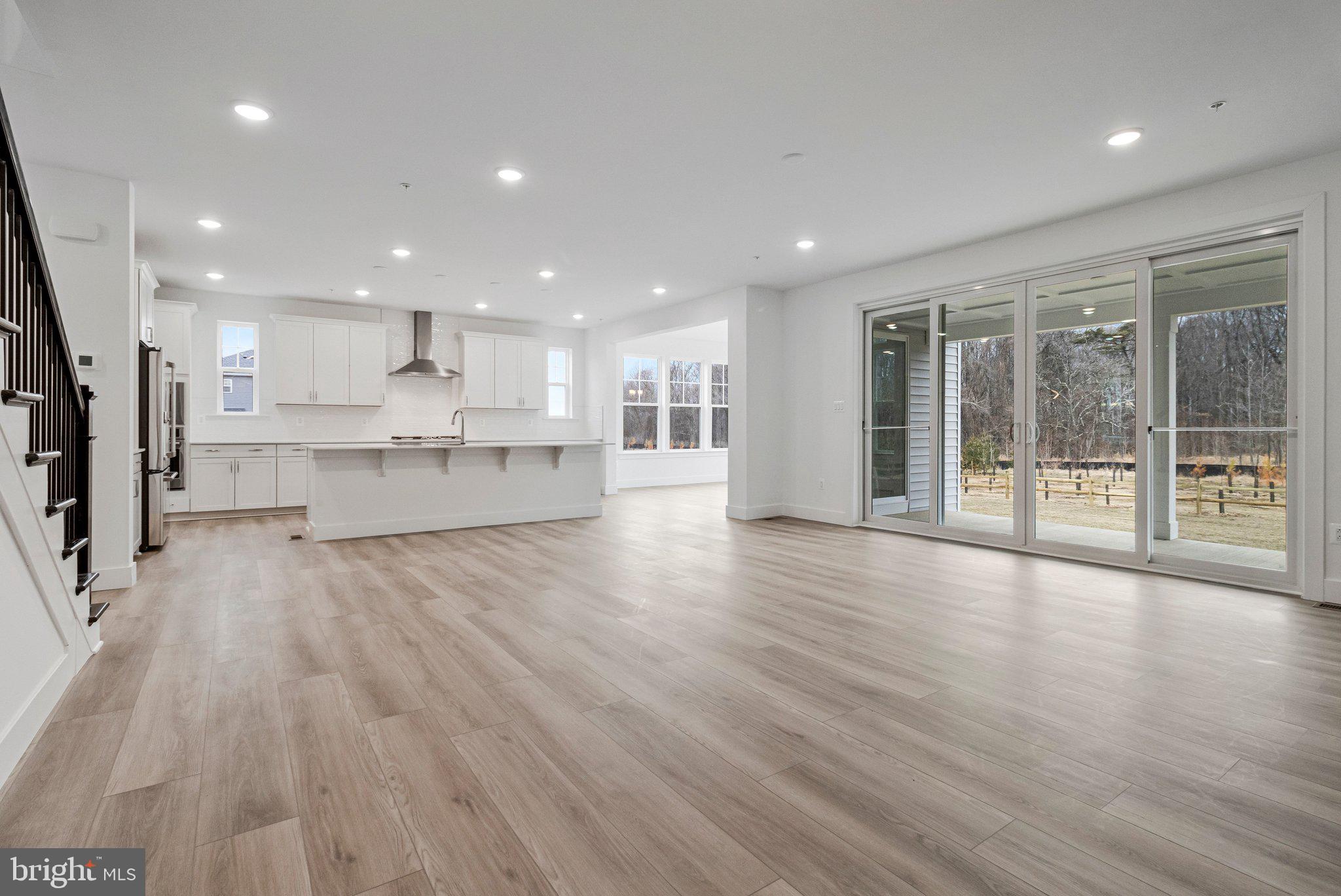 ST JAMES - Residential