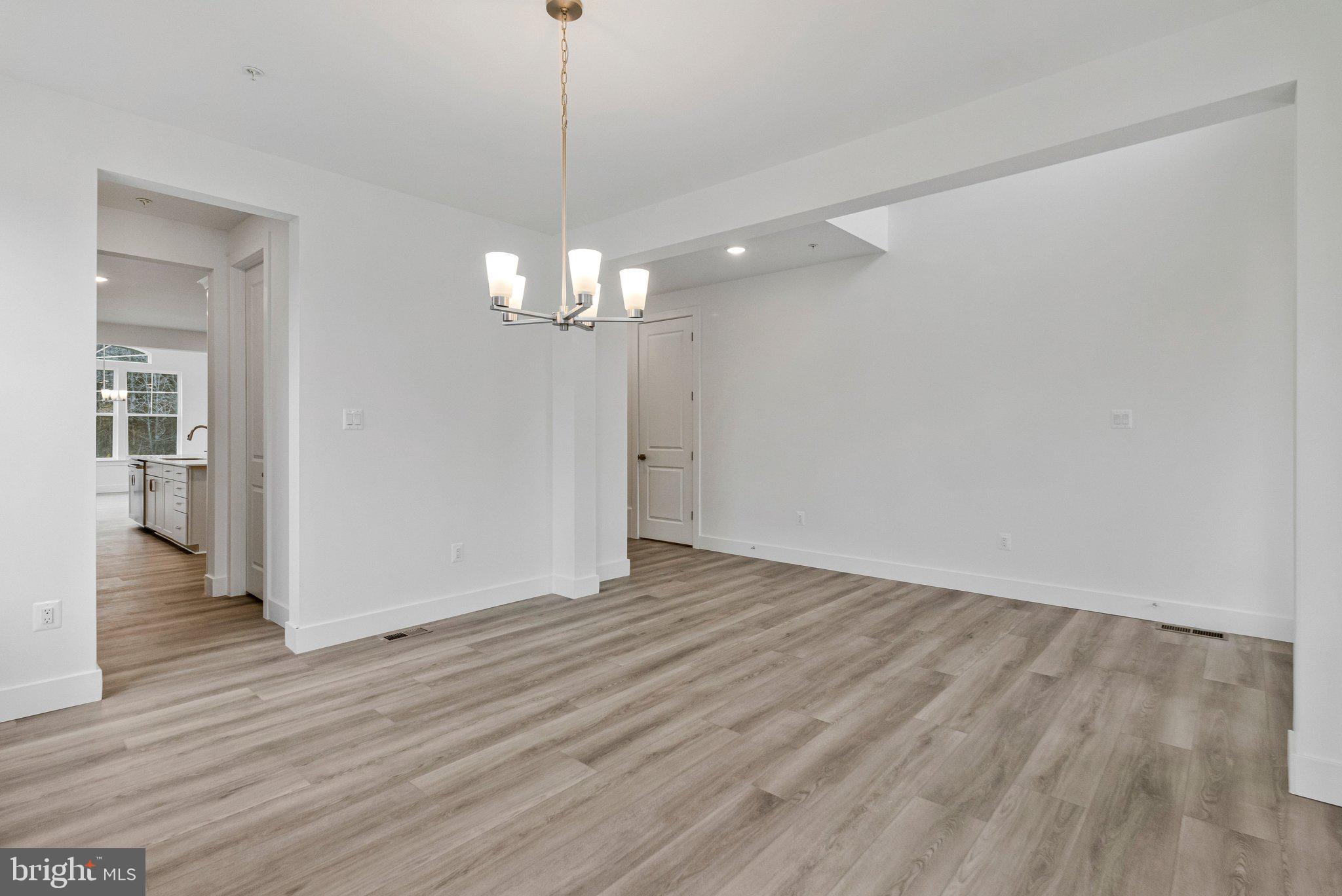 ST JAMES - Residential