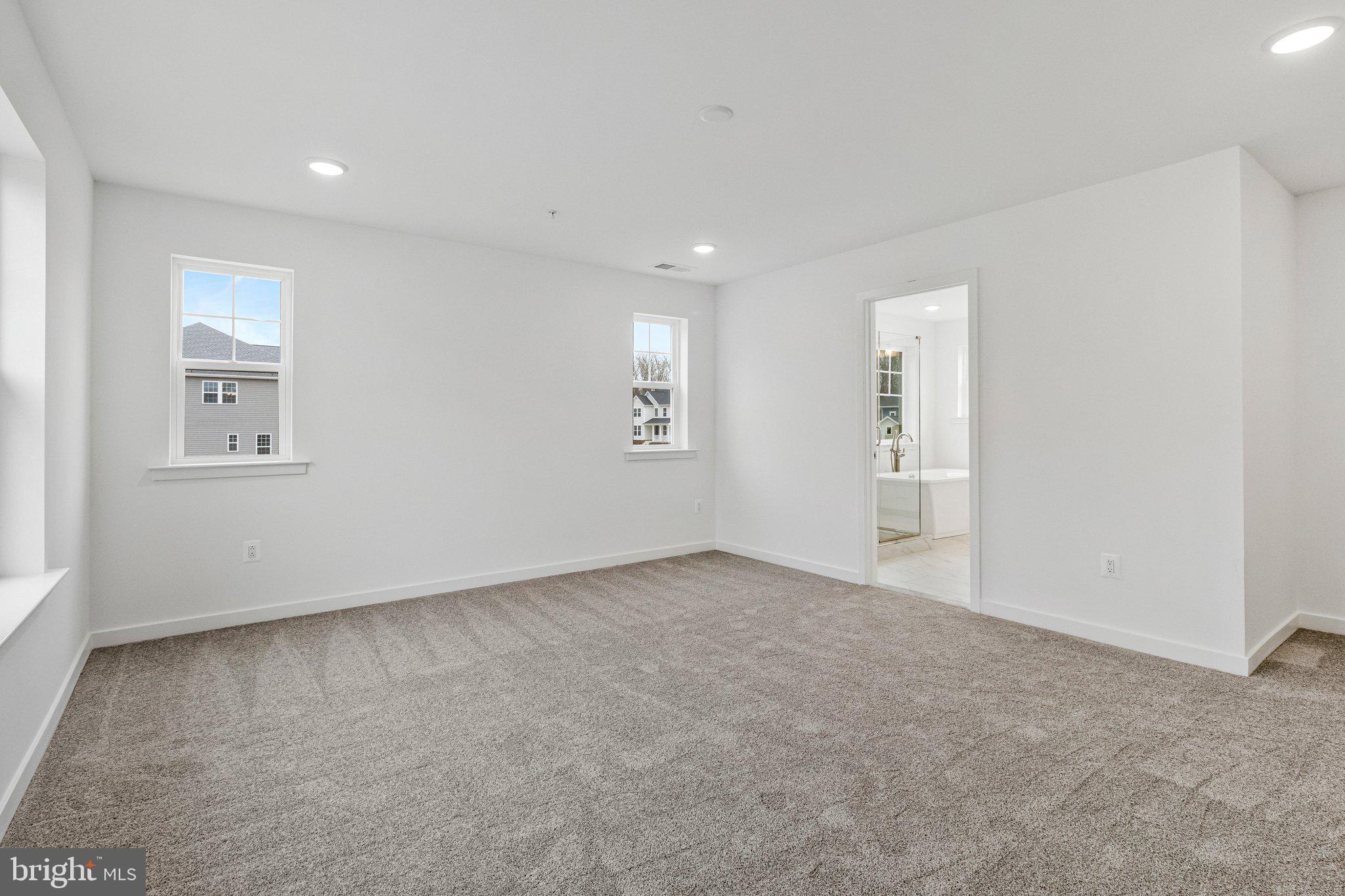 ST JAMES - Residential