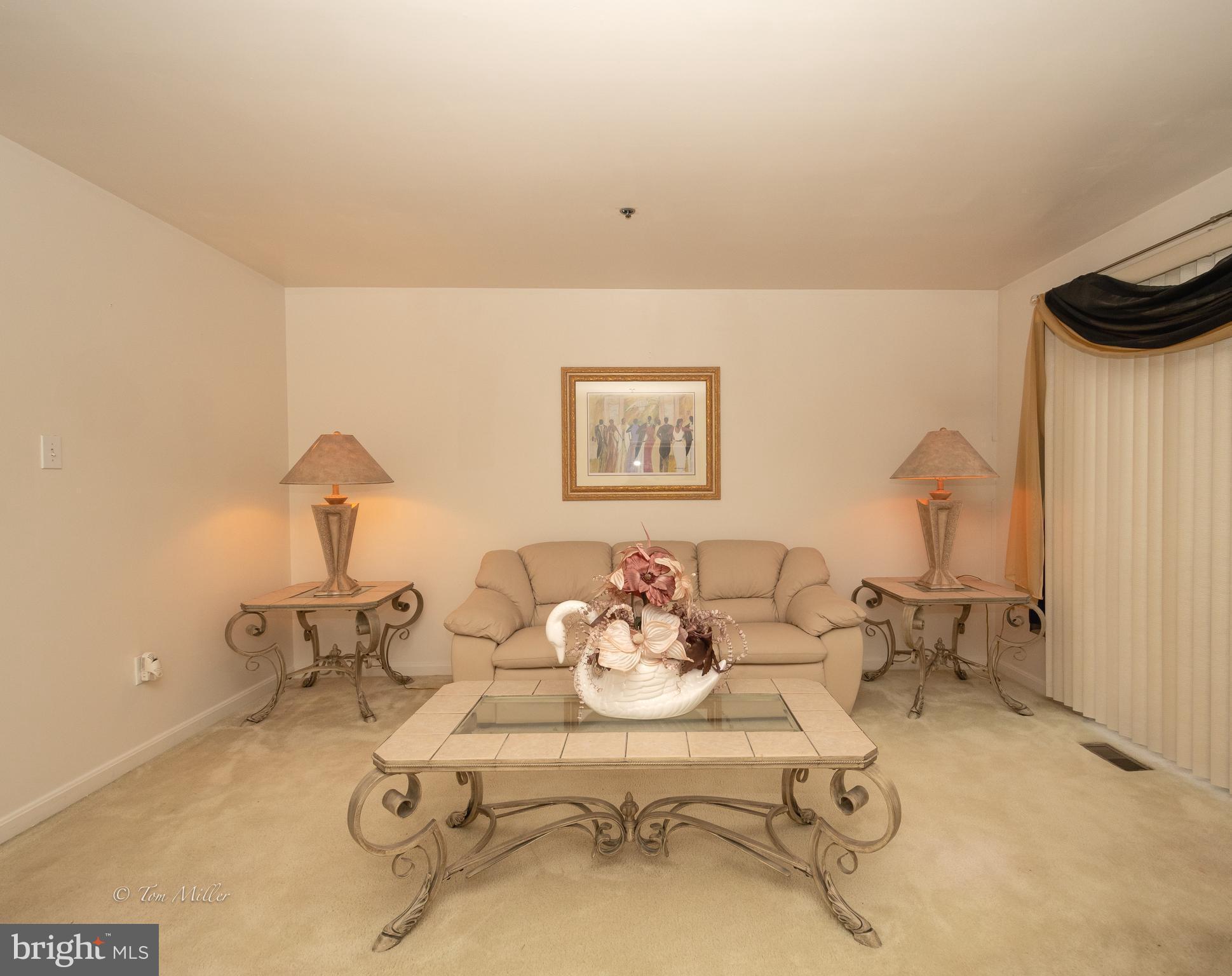 KINGS POINT - Residential