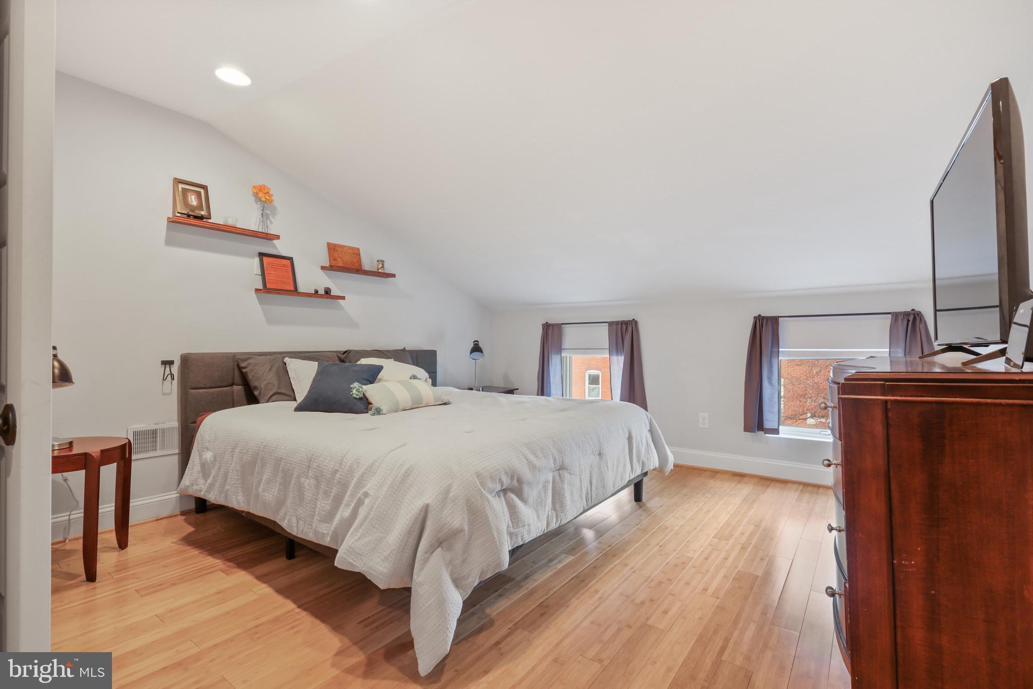 UPPER FELLS POINT - Residential