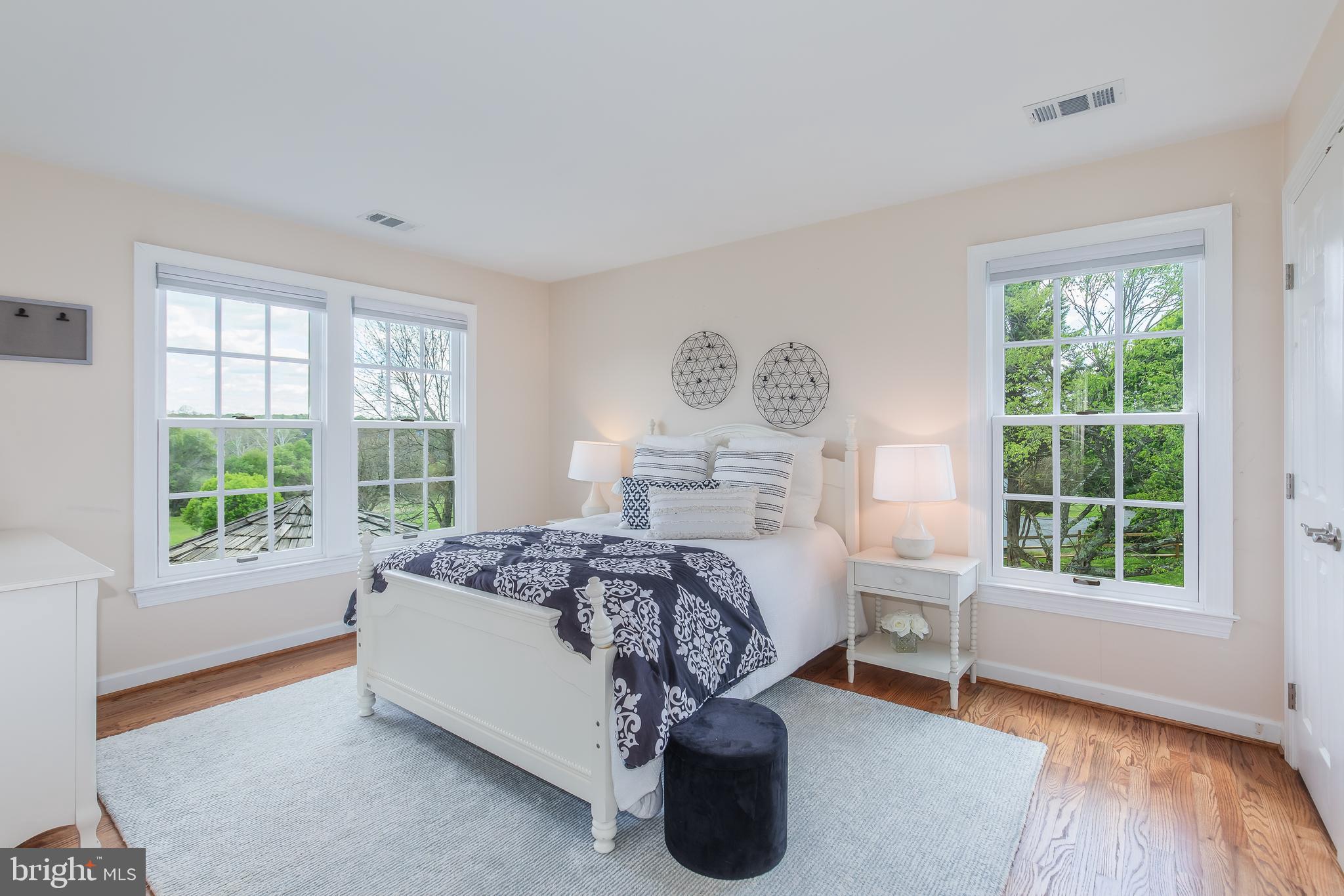 GREENHILLS FARM - Residential