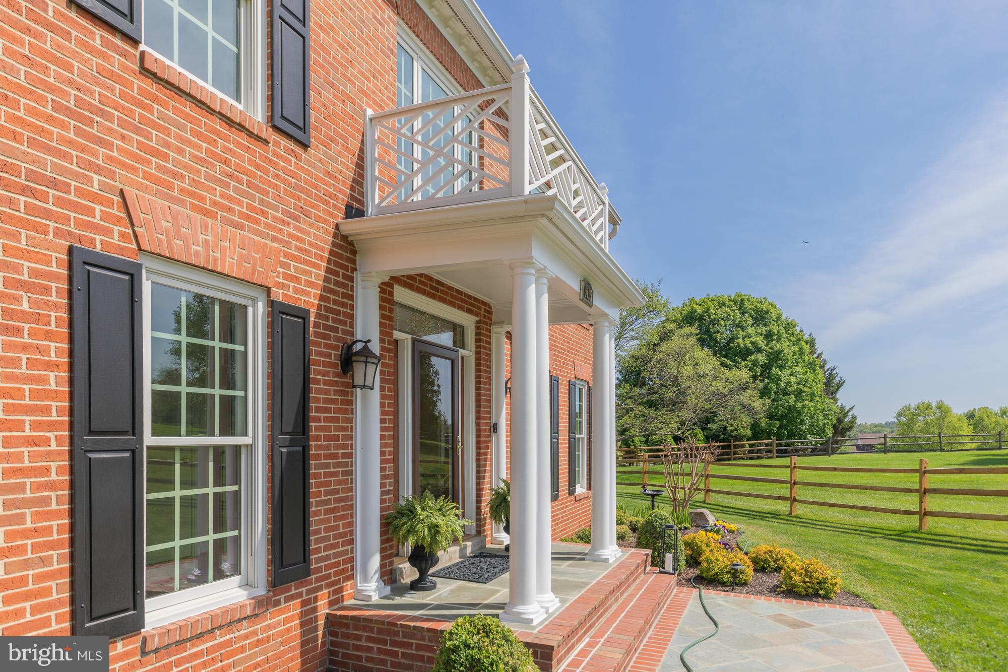 GREENHILLS FARM - Residential