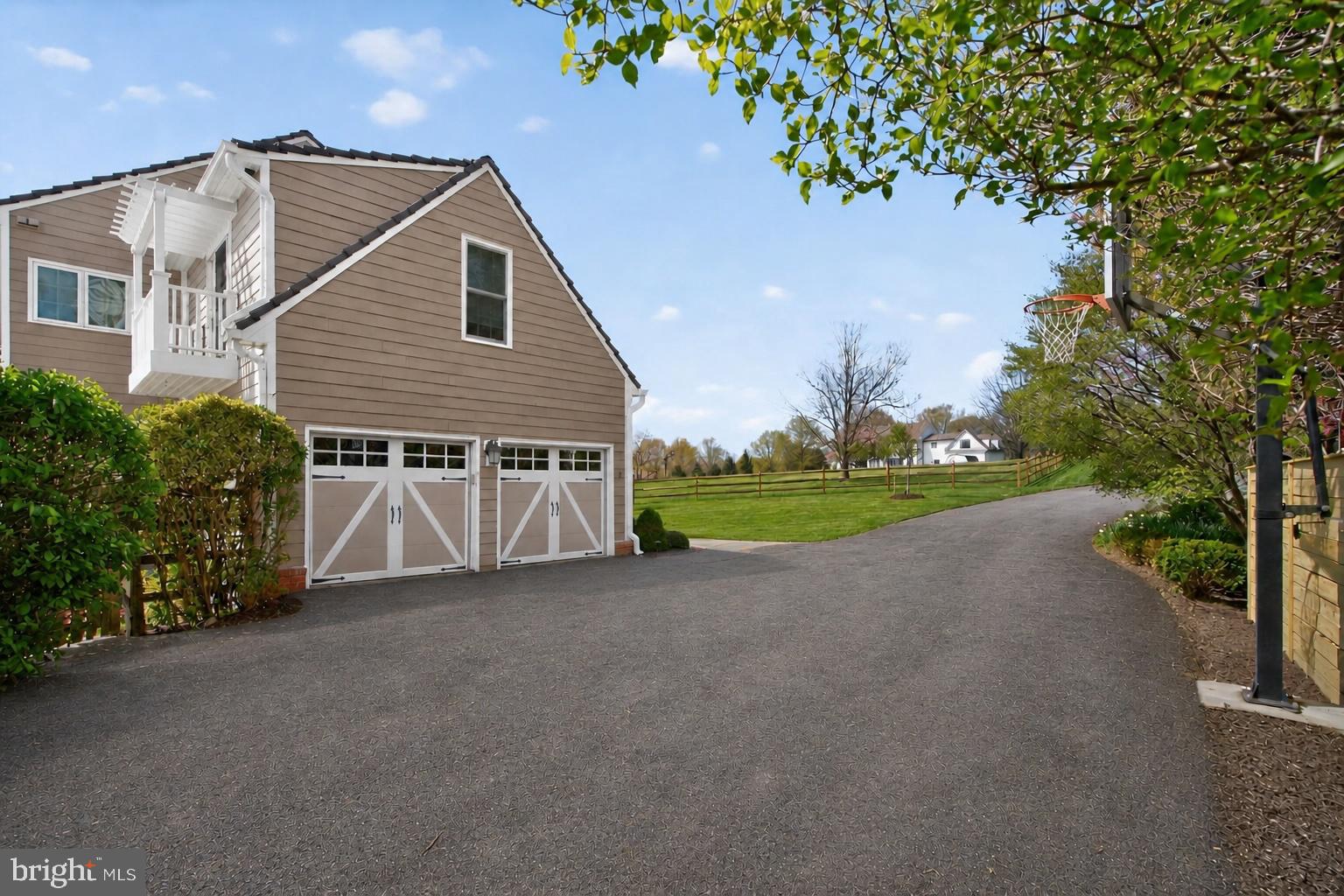 GREENHILLS FARM - Residential