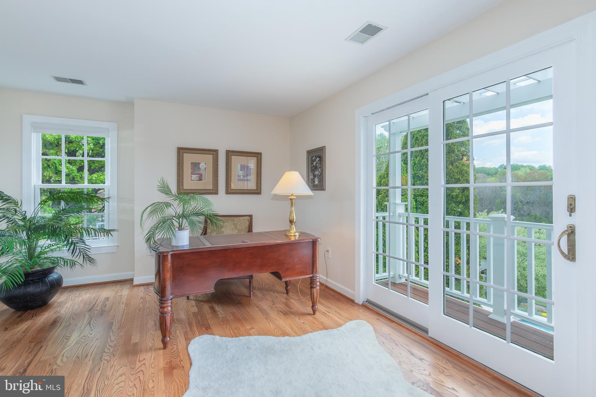 GREENHILLS FARM - Residential
