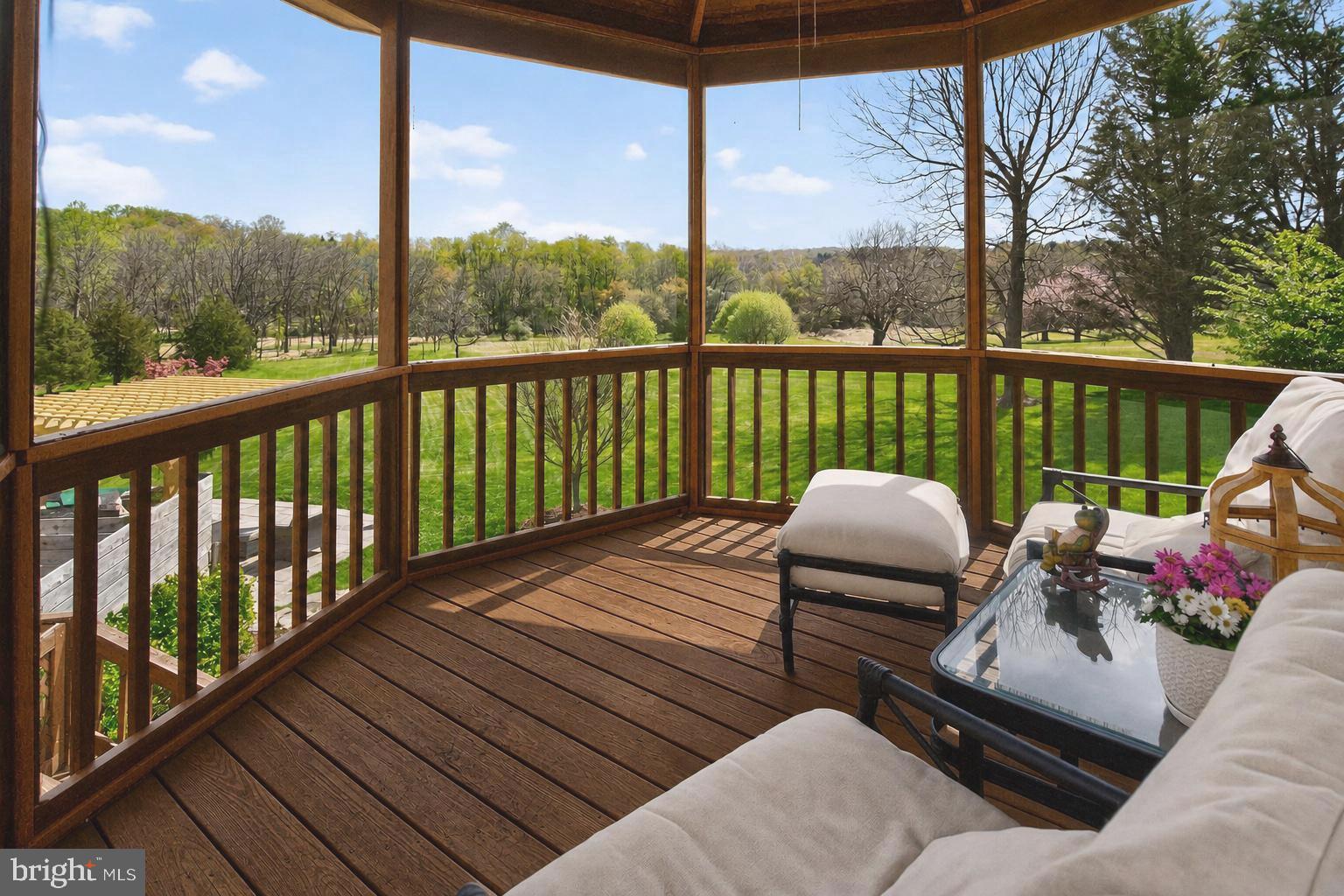 GREENHILLS FARM - Residential
