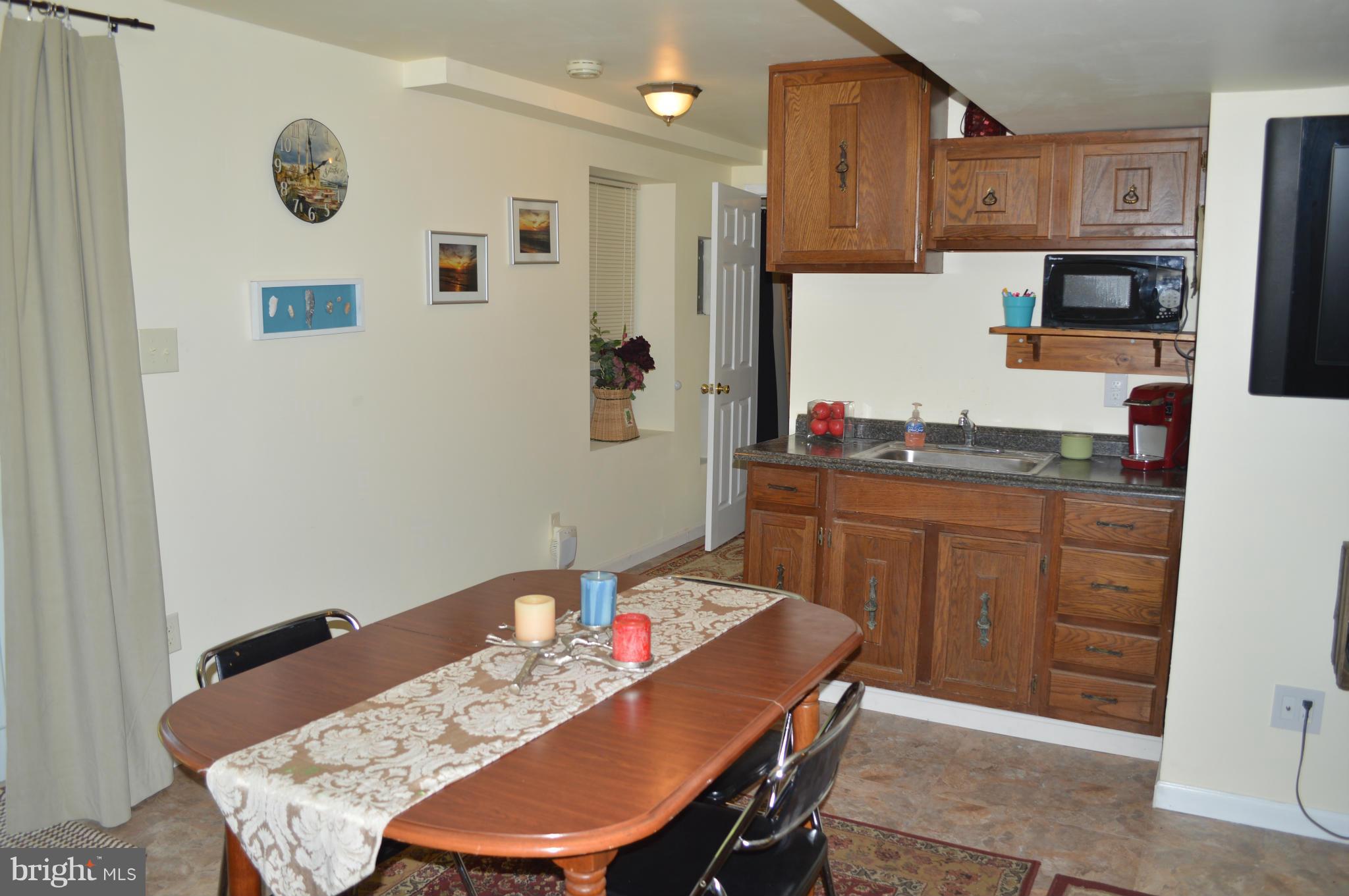 LAKE RIDGE - Residential Lease