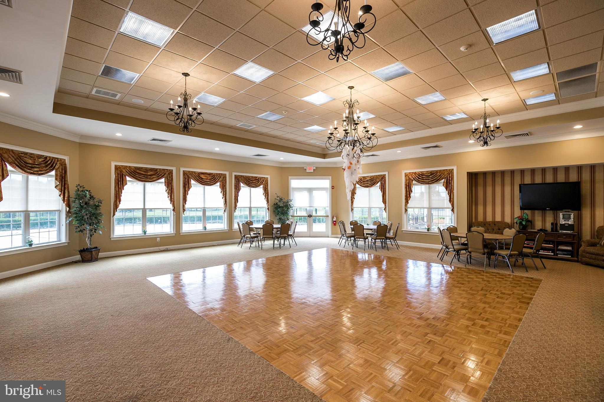 THE VILLAS AT LINFIE - Residential