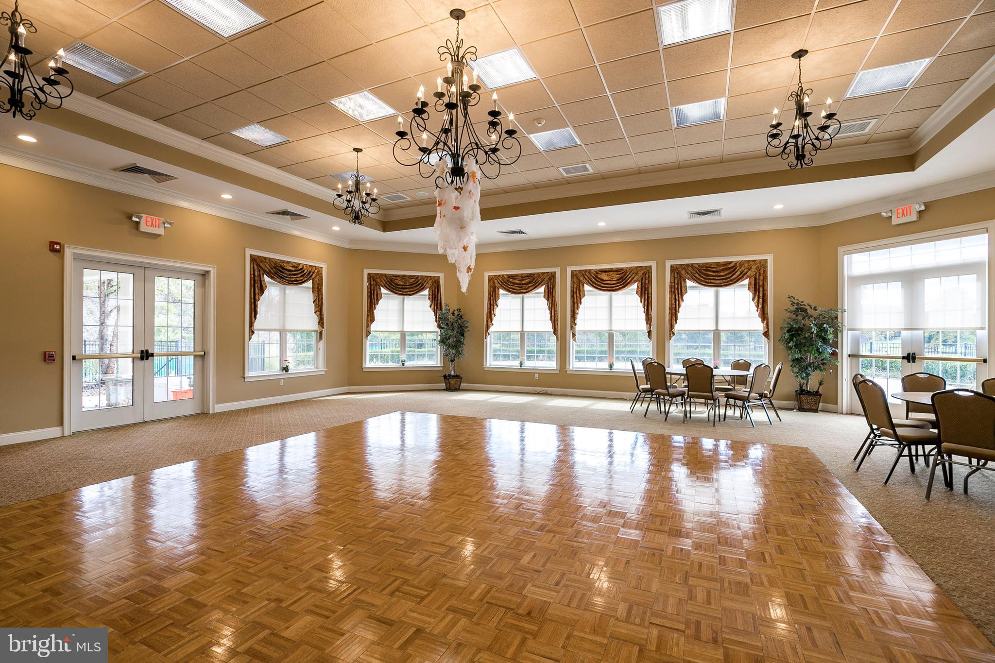 THE VILLAS AT LINFIE - Residential