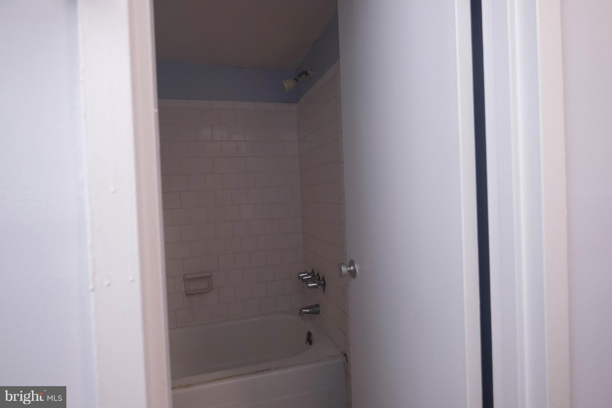 PARC EAST - Residential Lease