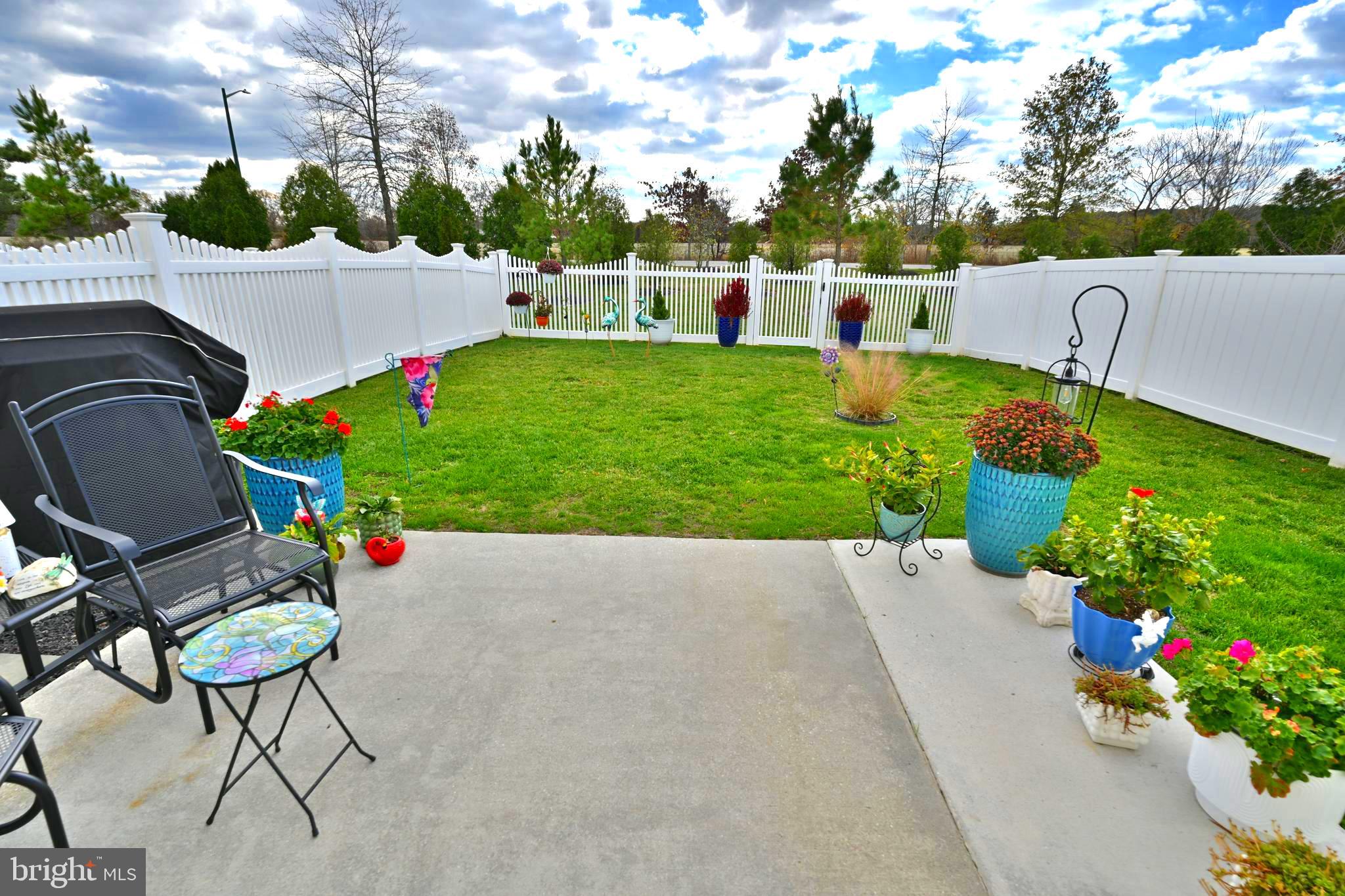 LAKELANDS AT EASTON - Residential