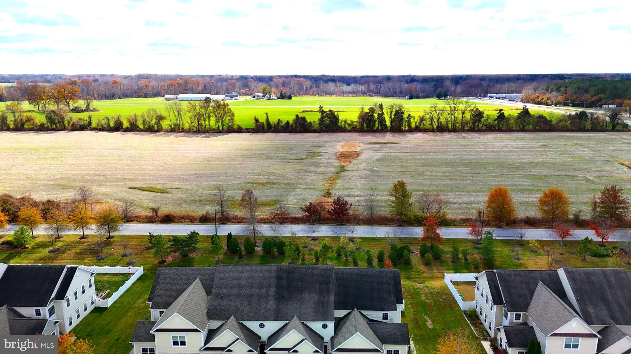 LAKELANDS AT EASTON - Residential