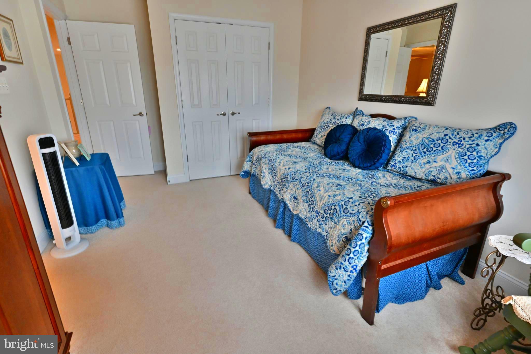 LAKELANDS AT EASTON - Residential