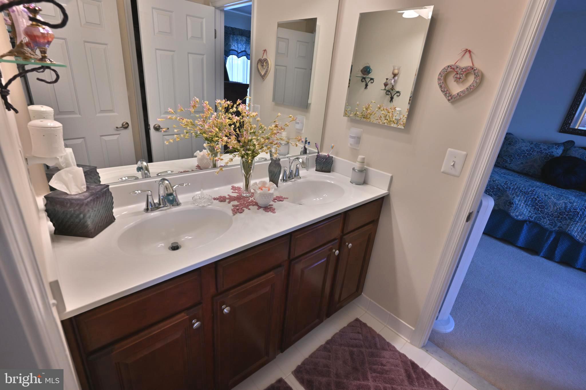 LAKELANDS AT EASTON - Residential