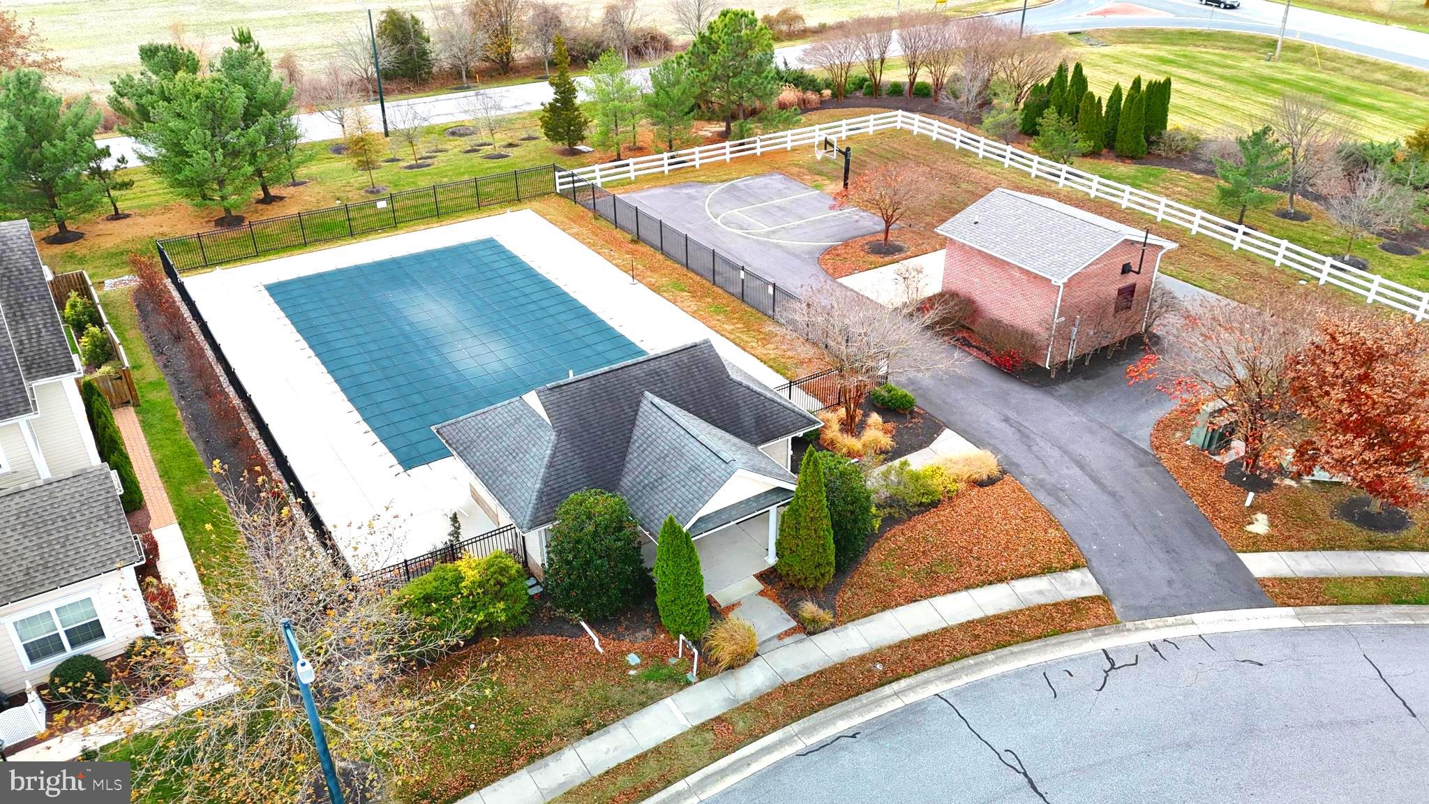 LAKELANDS AT EASTON - Residential