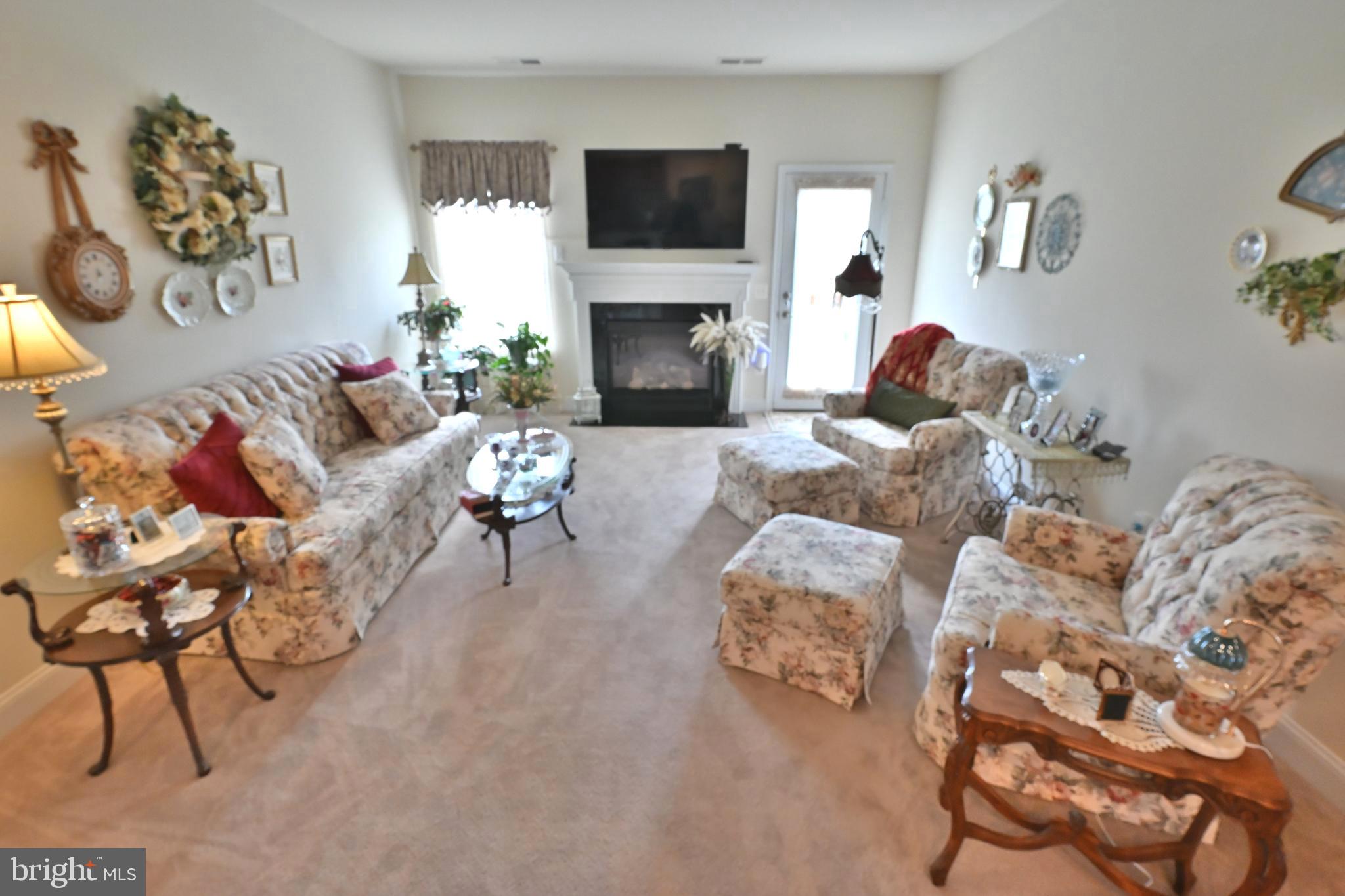 LAKELANDS AT EASTON - Residential