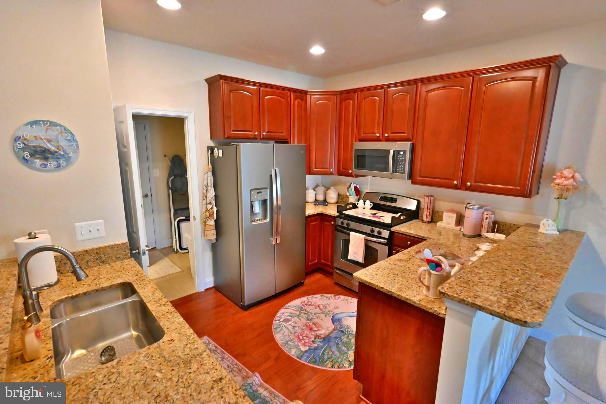 LAKELANDS AT EASTON - Residential