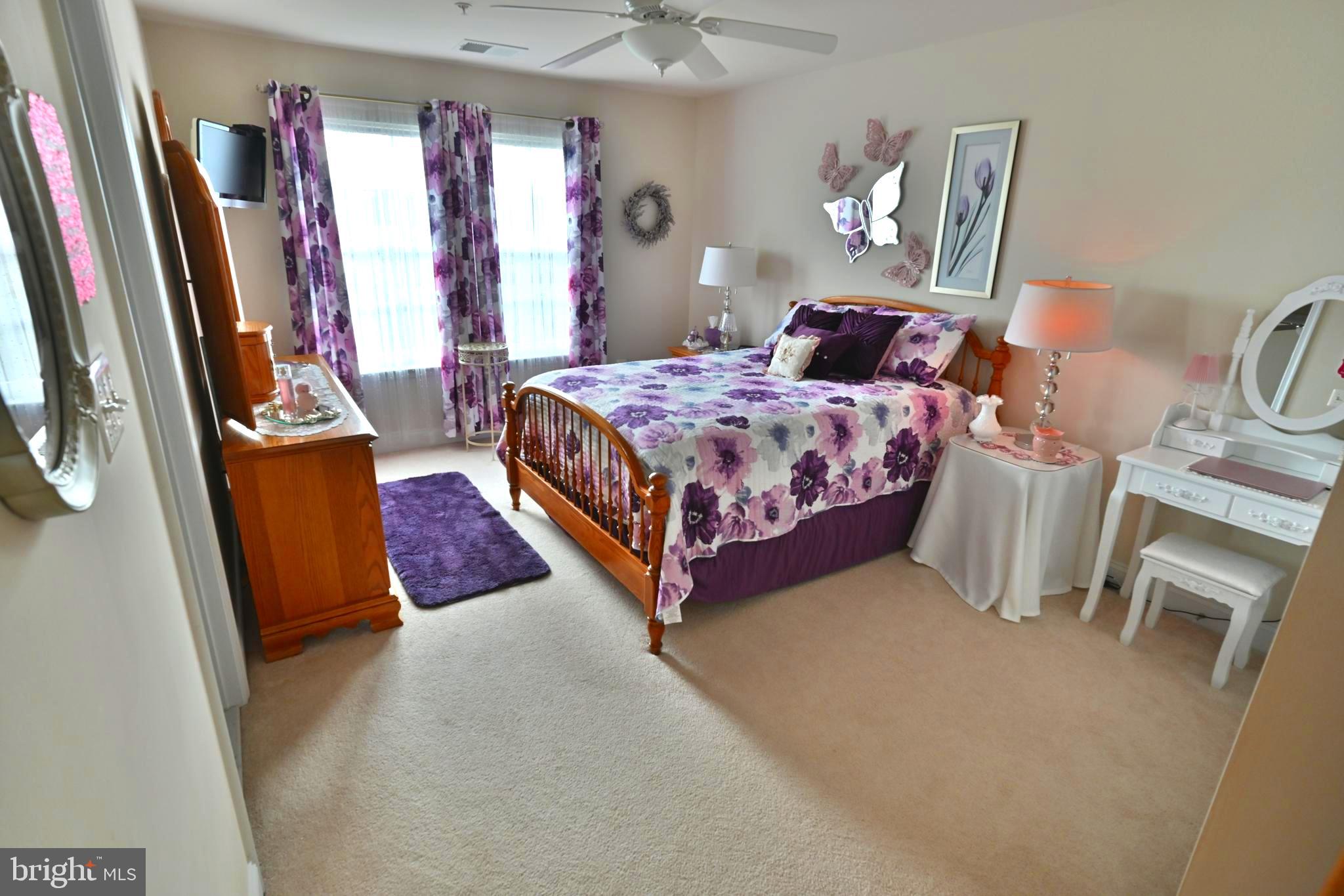 LAKELANDS AT EASTON - Residential