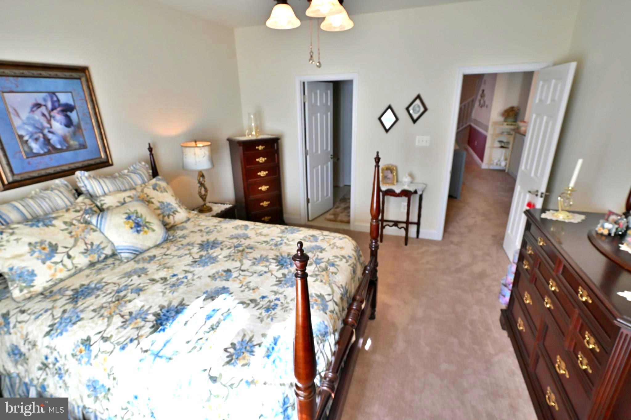 LAKELANDS AT EASTON - Residential