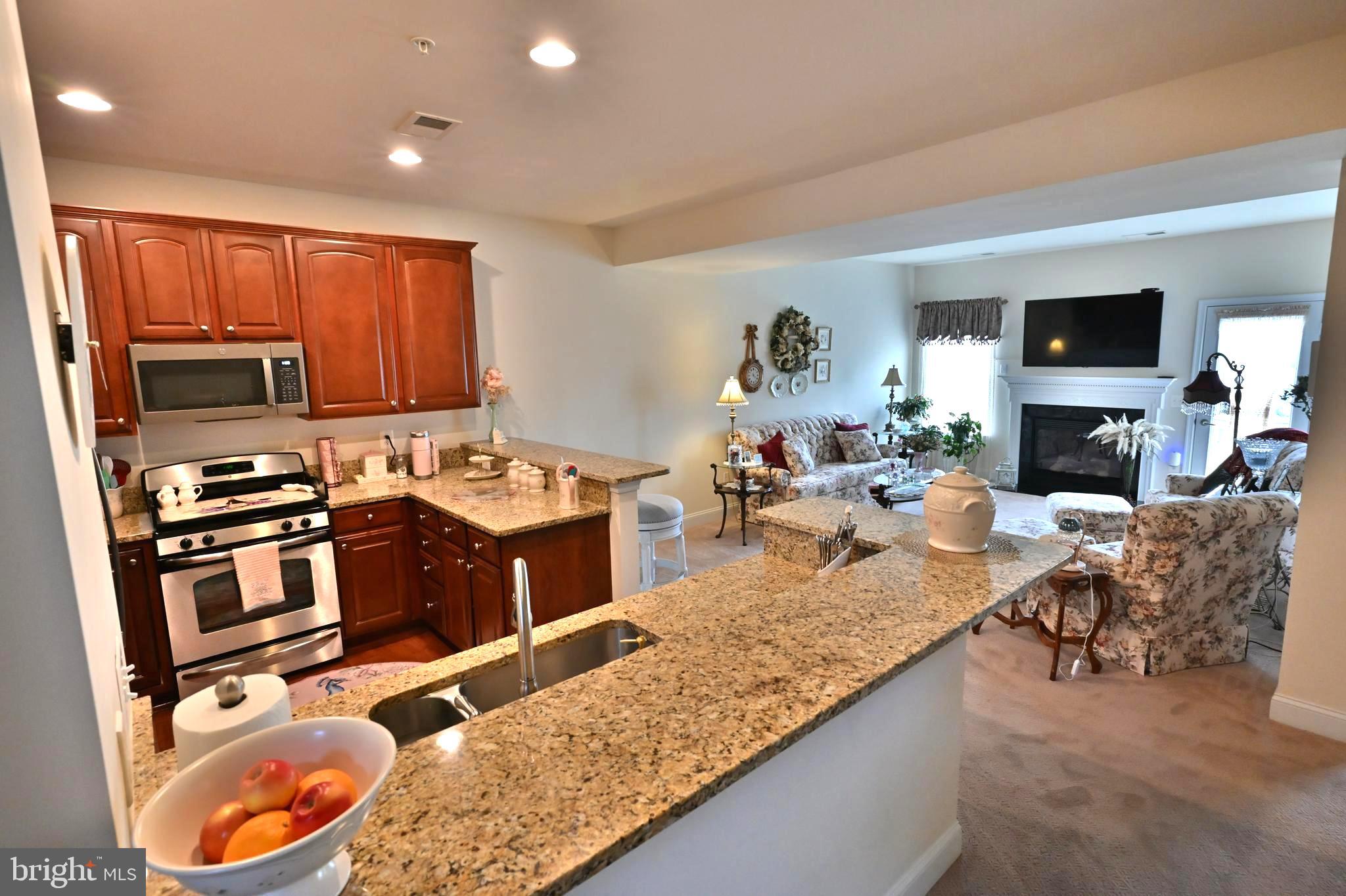 LAKELANDS AT EASTON - Residential