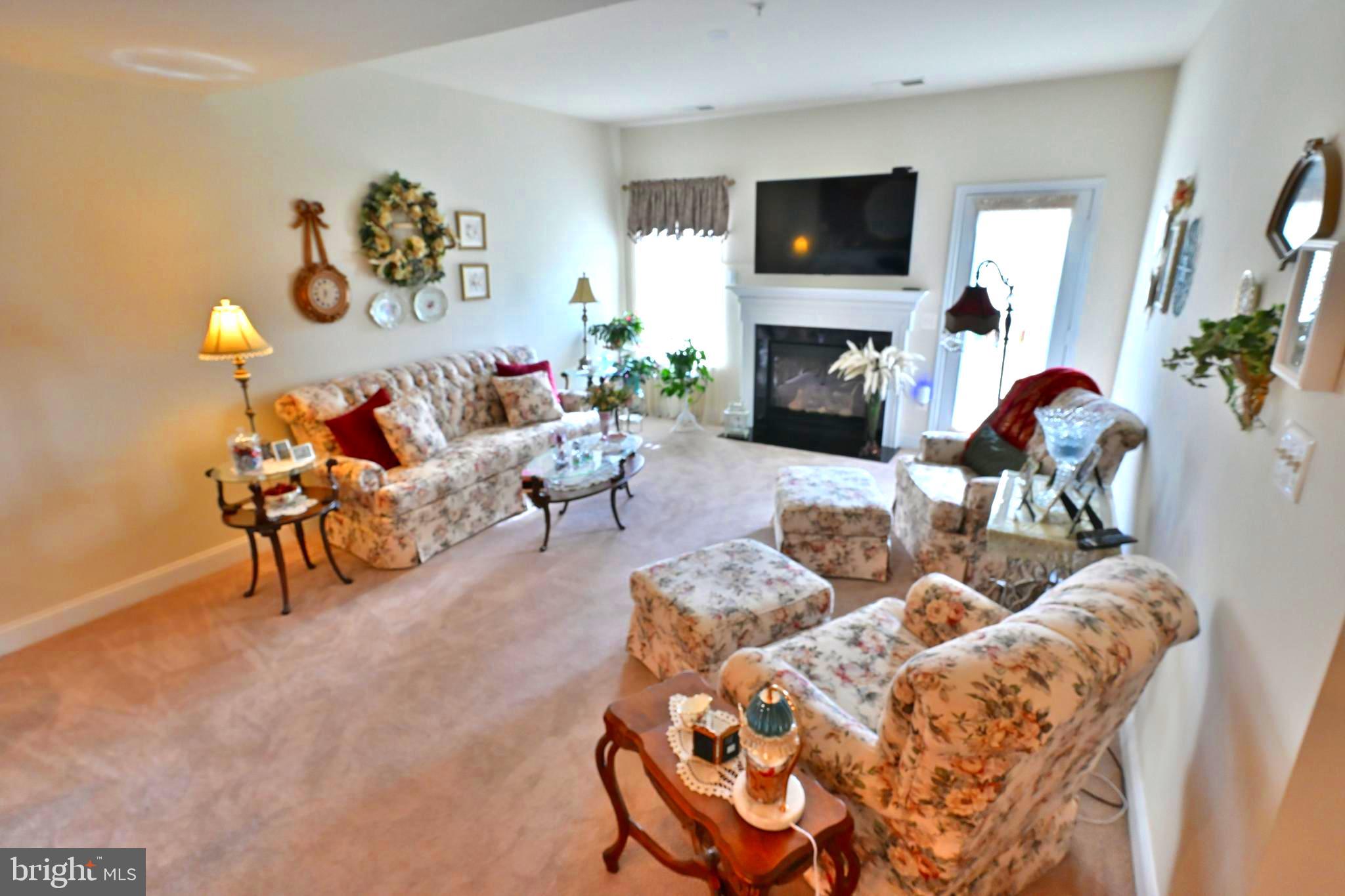 LAKELANDS AT EASTON - Residential