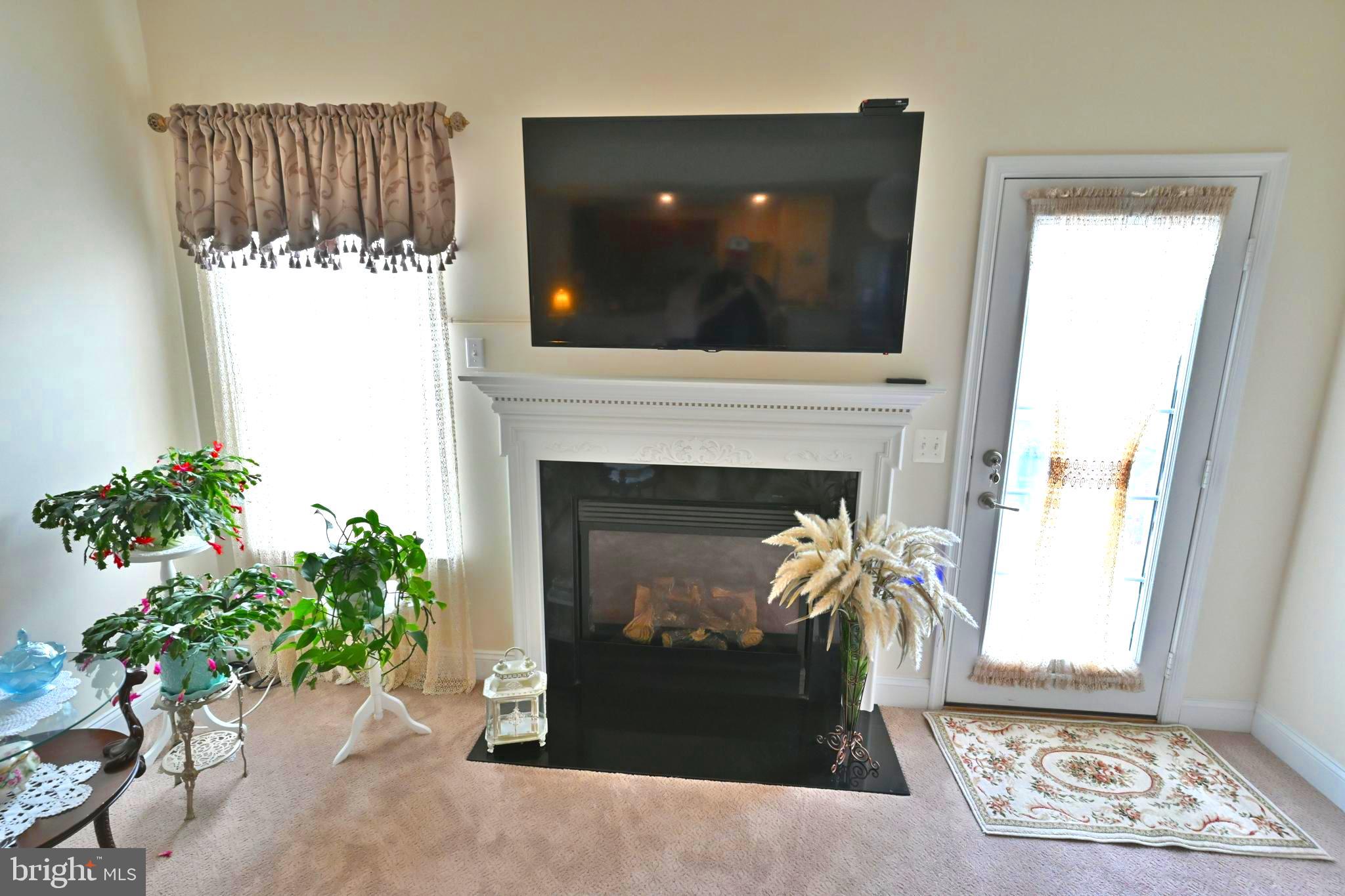 LAKELANDS AT EASTON - Residential