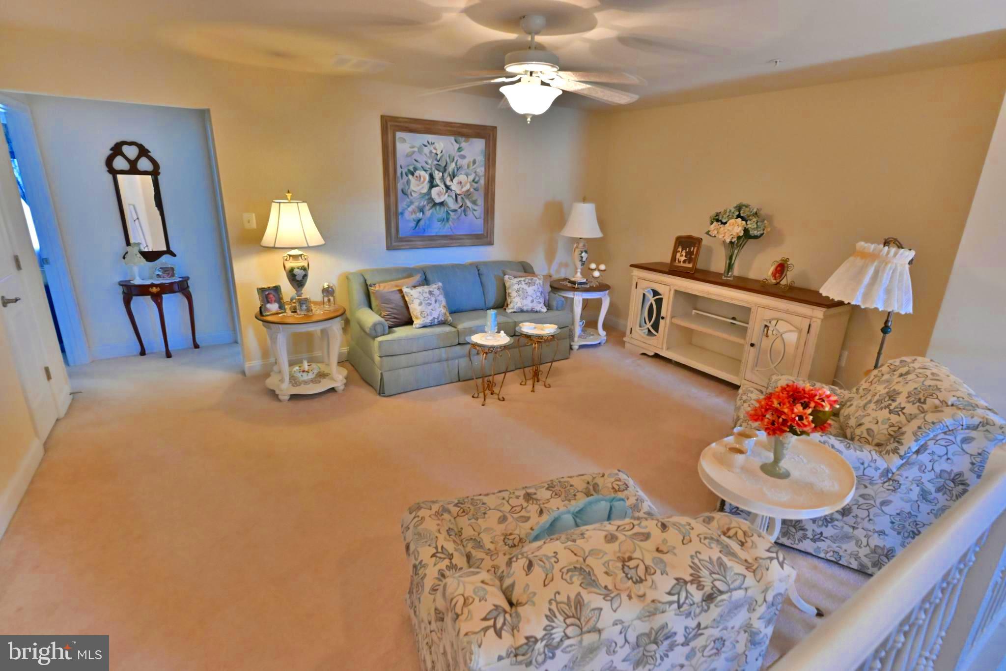 LAKELANDS AT EASTON - Residential