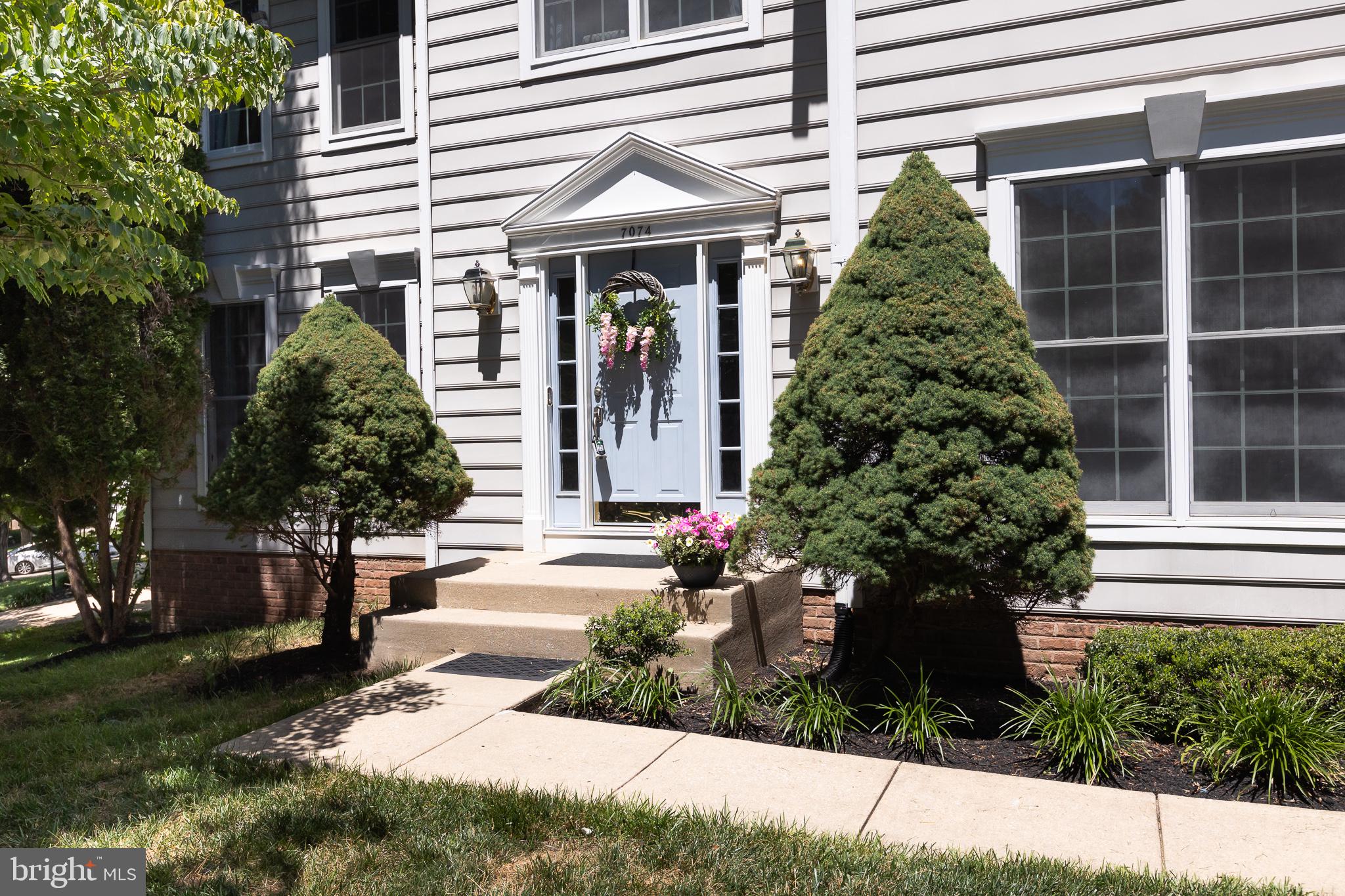 7074 GARDEN WALK
