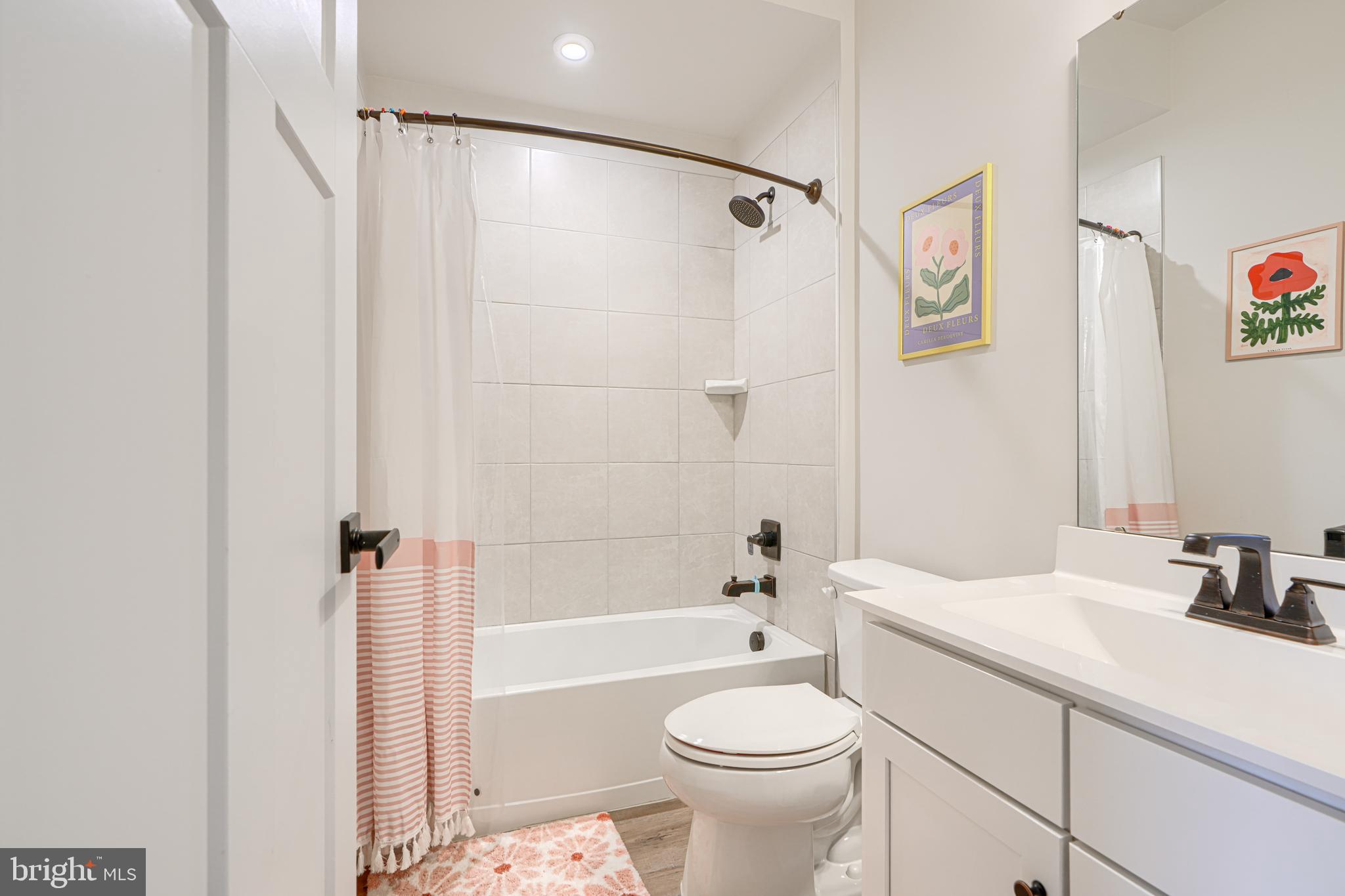 LAKE LINGANORE OAKDALE - Residential