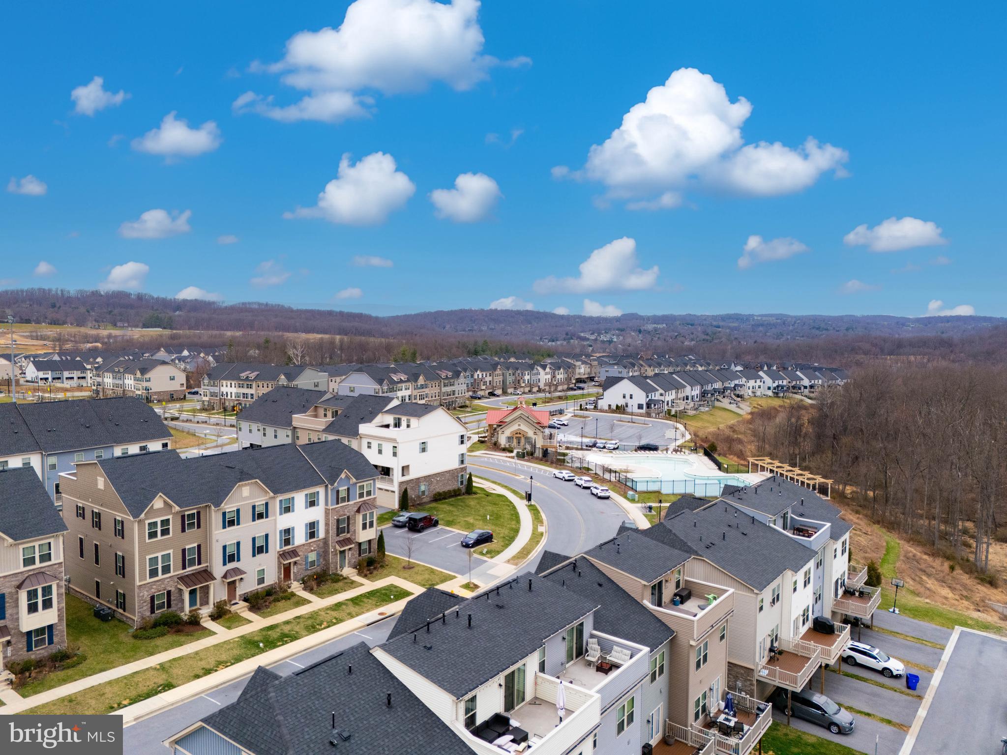 5944 TOMAHAWK STREET