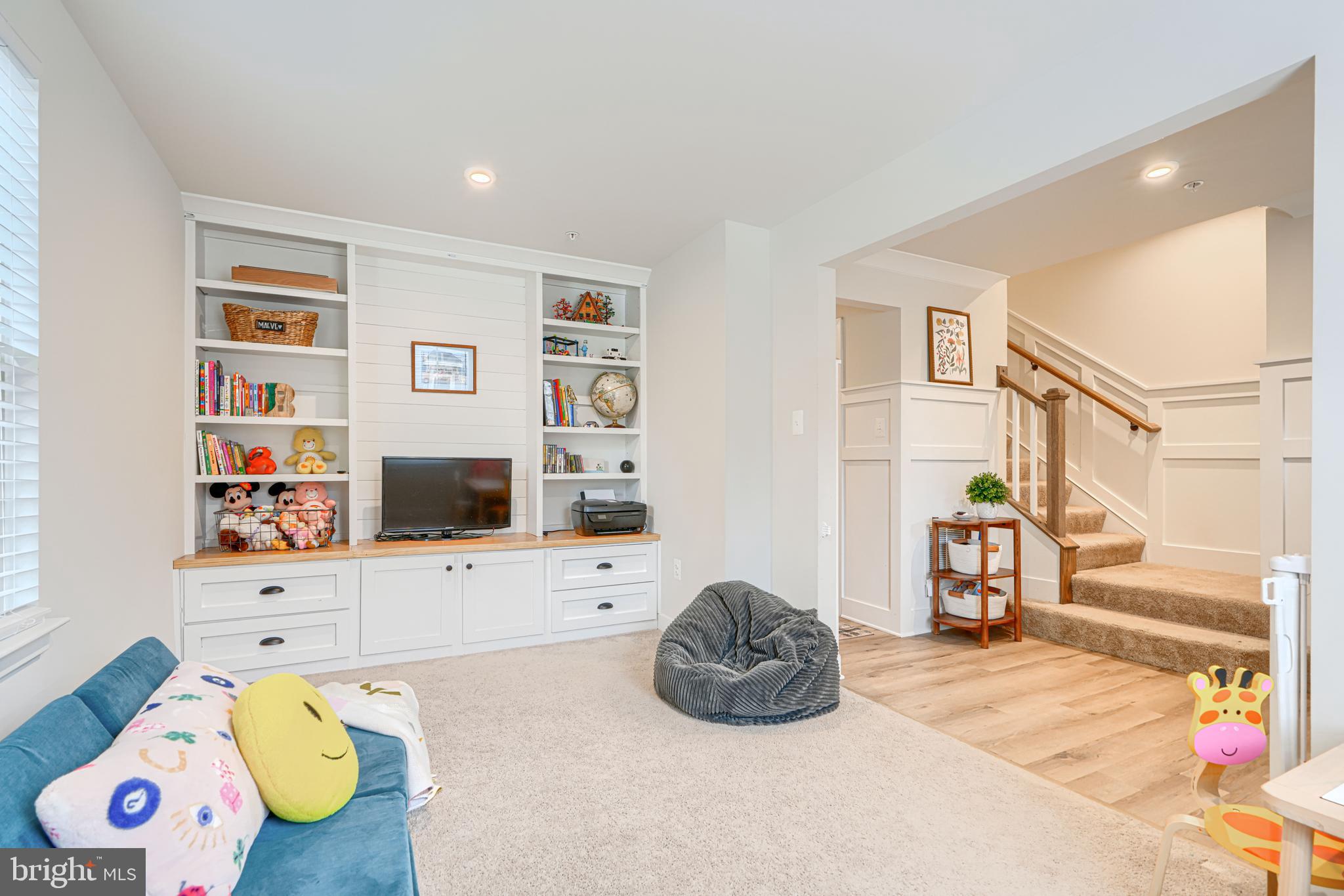 LAKE LINGANORE OAKDALE - Residential