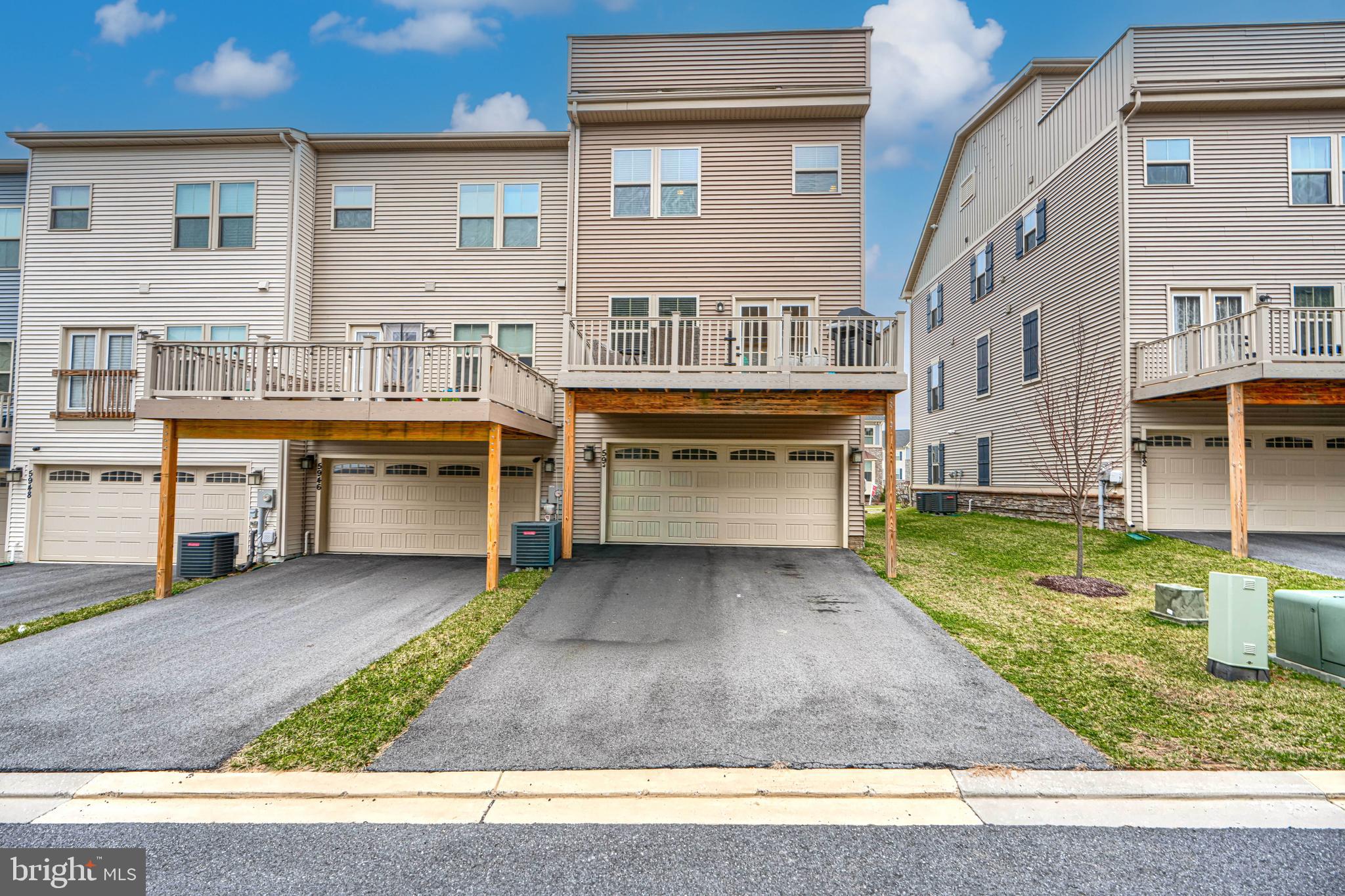 LAKE LINGANORE OAKDALE - Residential